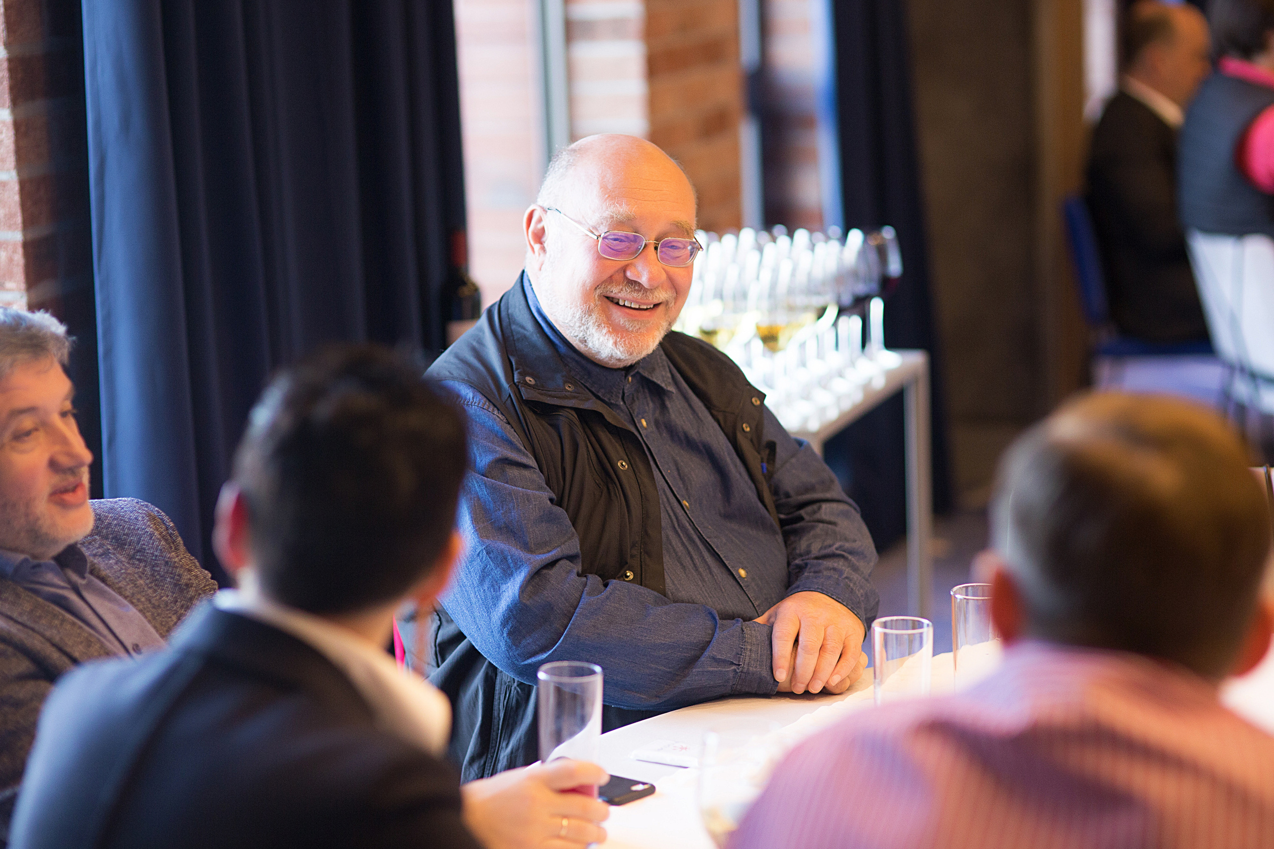 Конференция. Свадебный фотограф Калининград Пасюта Данила