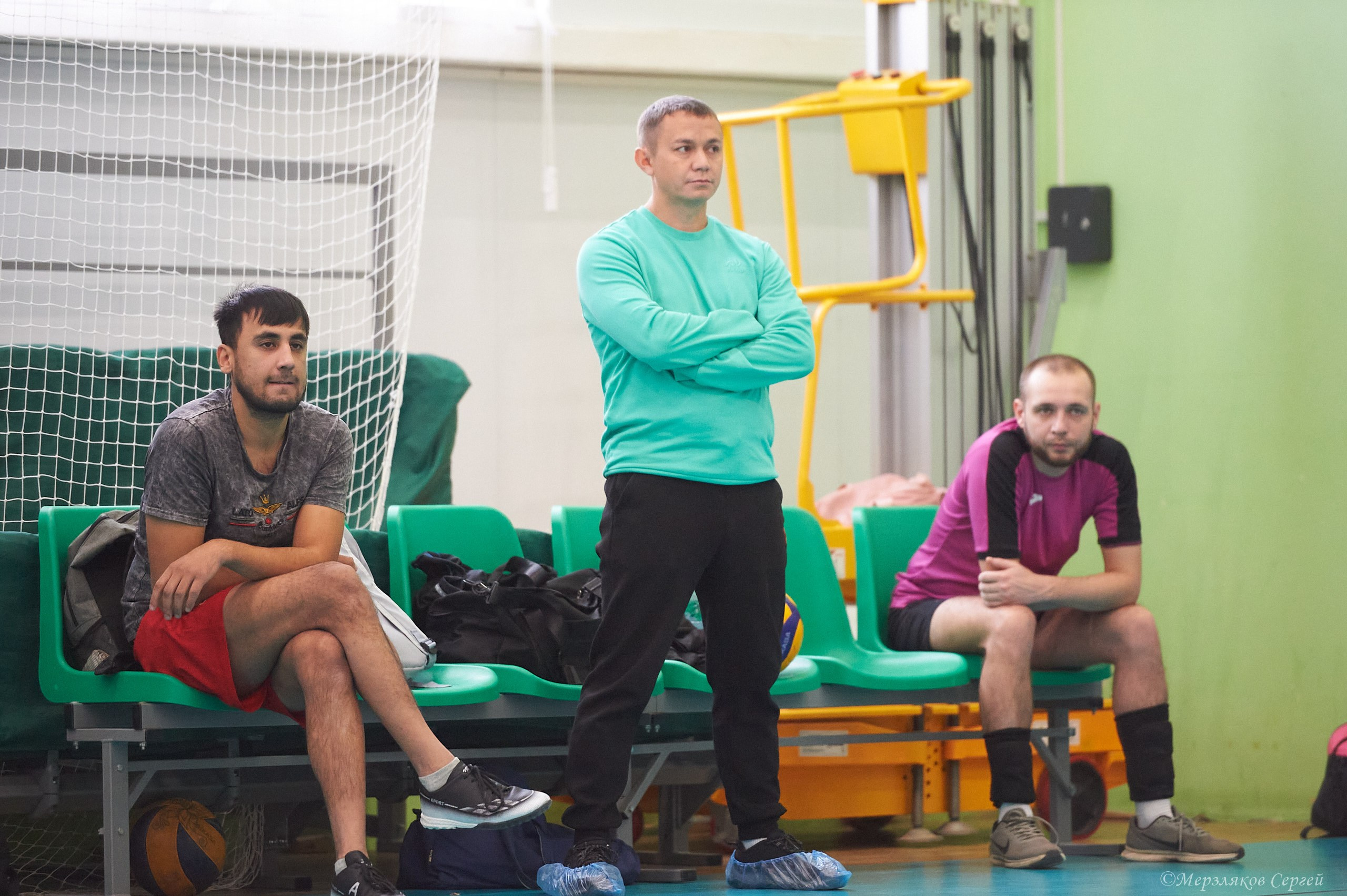 Новогодний волейбольный турнир. Ижевск. 16.12.23. Спортивный репортажный фотограф в Ижевске Сергей Мерзляков
