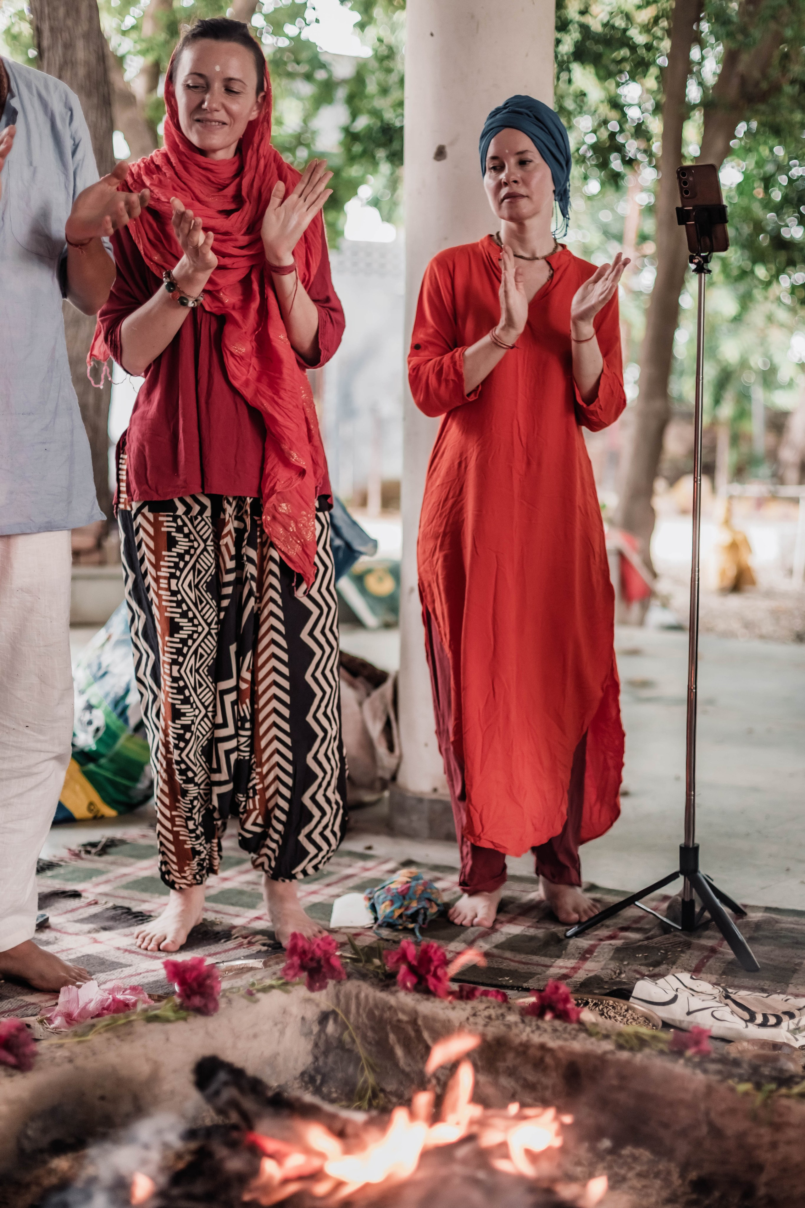 Pitri Paksha yagyas & poojas Devraha Baba ji ashram. Mariam Bagdasaryan