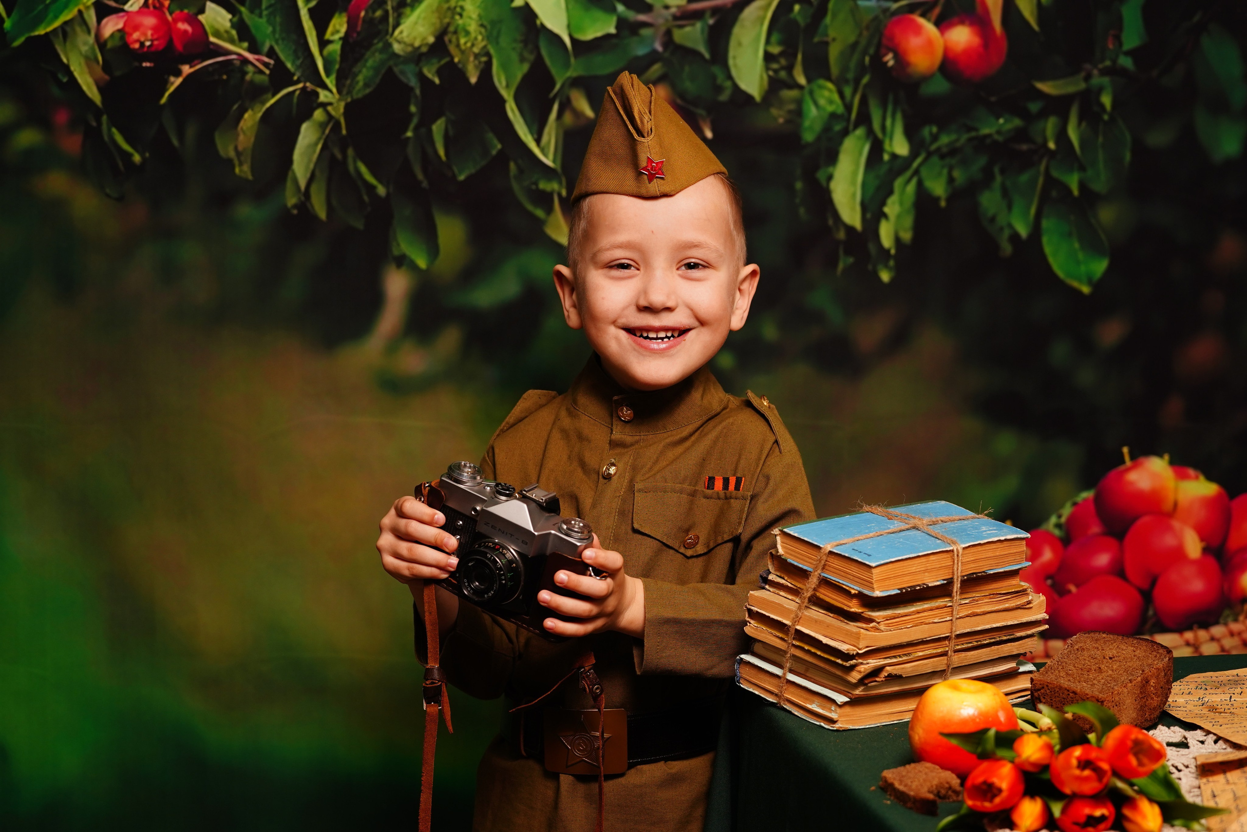 9 МАЯ. Фотостудия Лучшие моменты Выпускные альбомы, школьные, юбилейные фотокниги Ростов-на-Дону