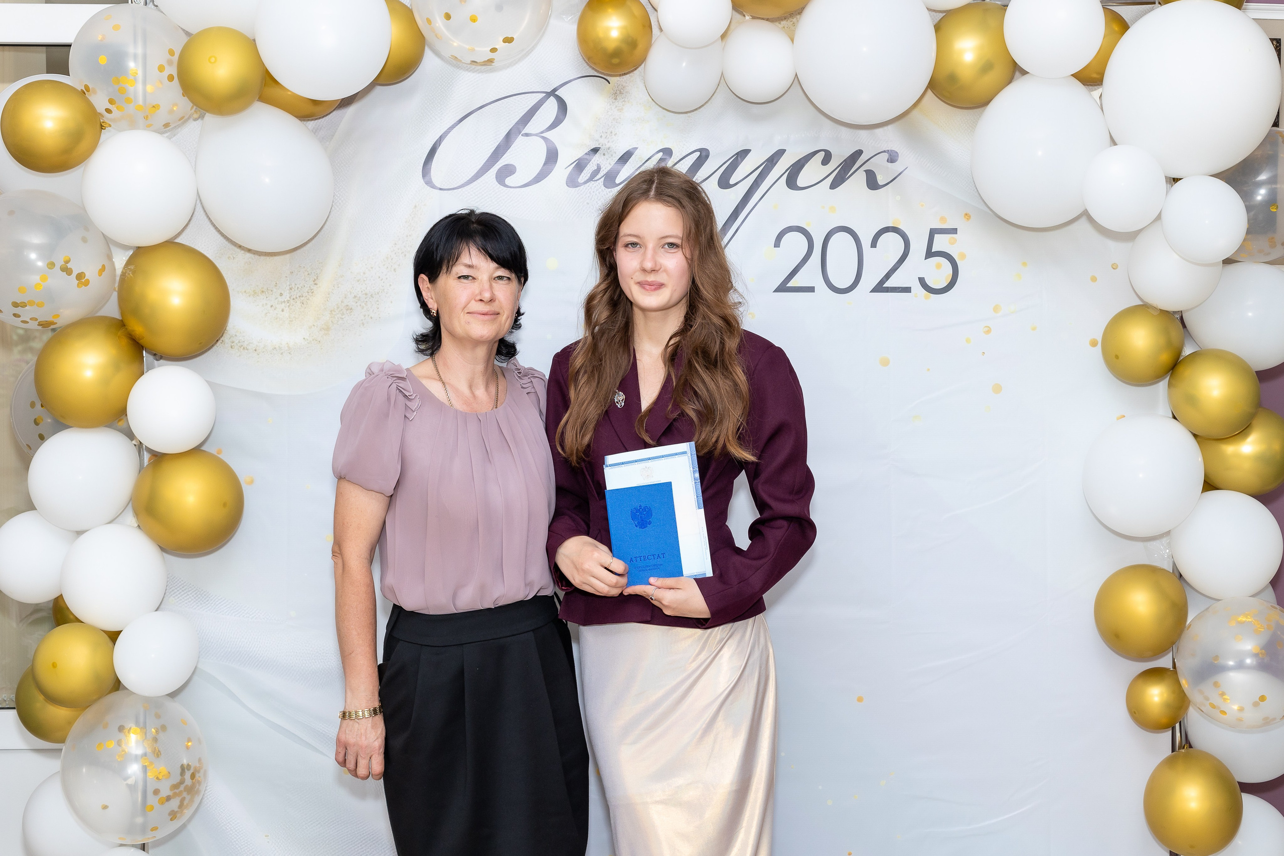 Вручение аттестата 2025. Выпускные альбомы Майкоп, Краснодар Елена Золотарева