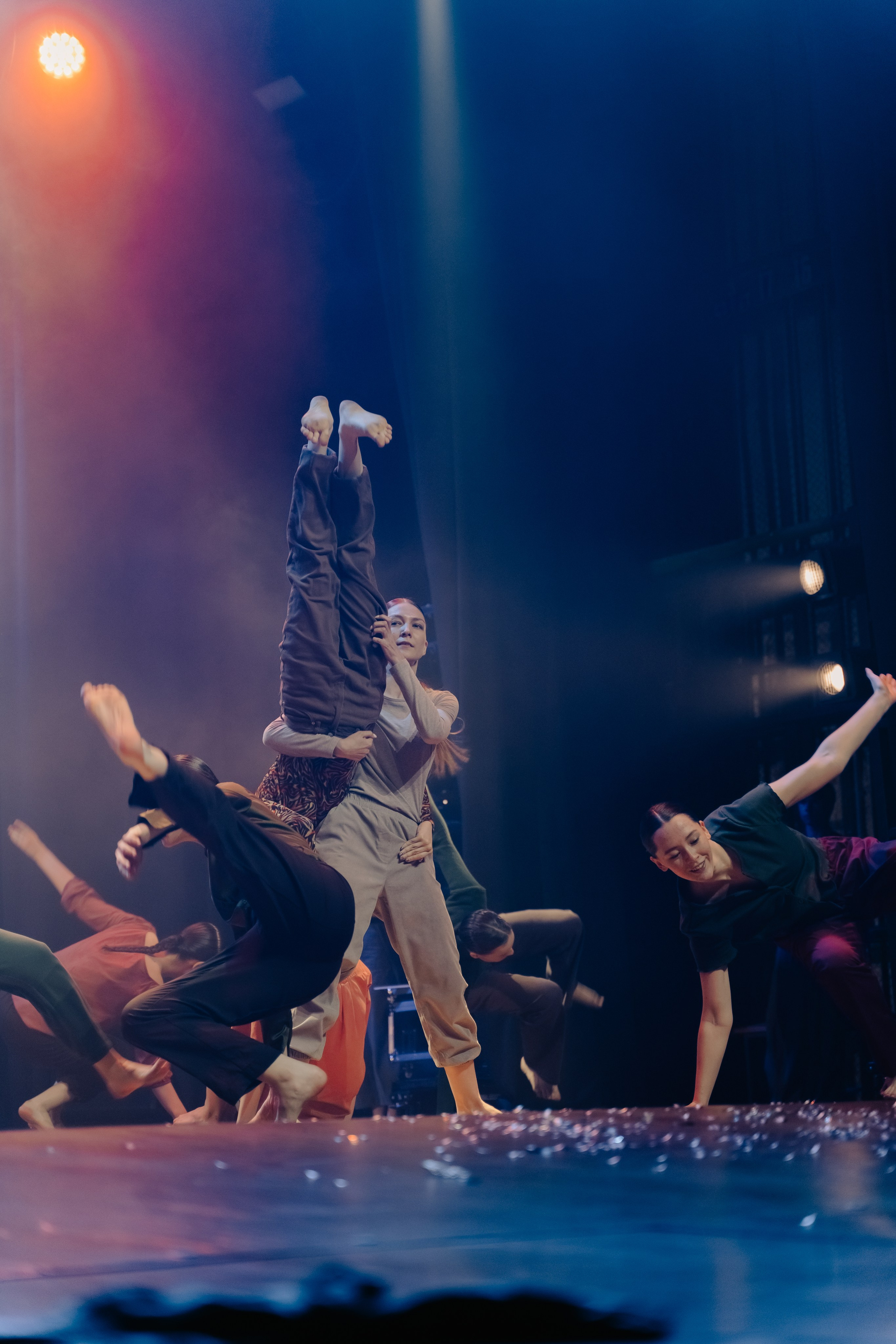 Спектакль «Песнь сирен». Главная