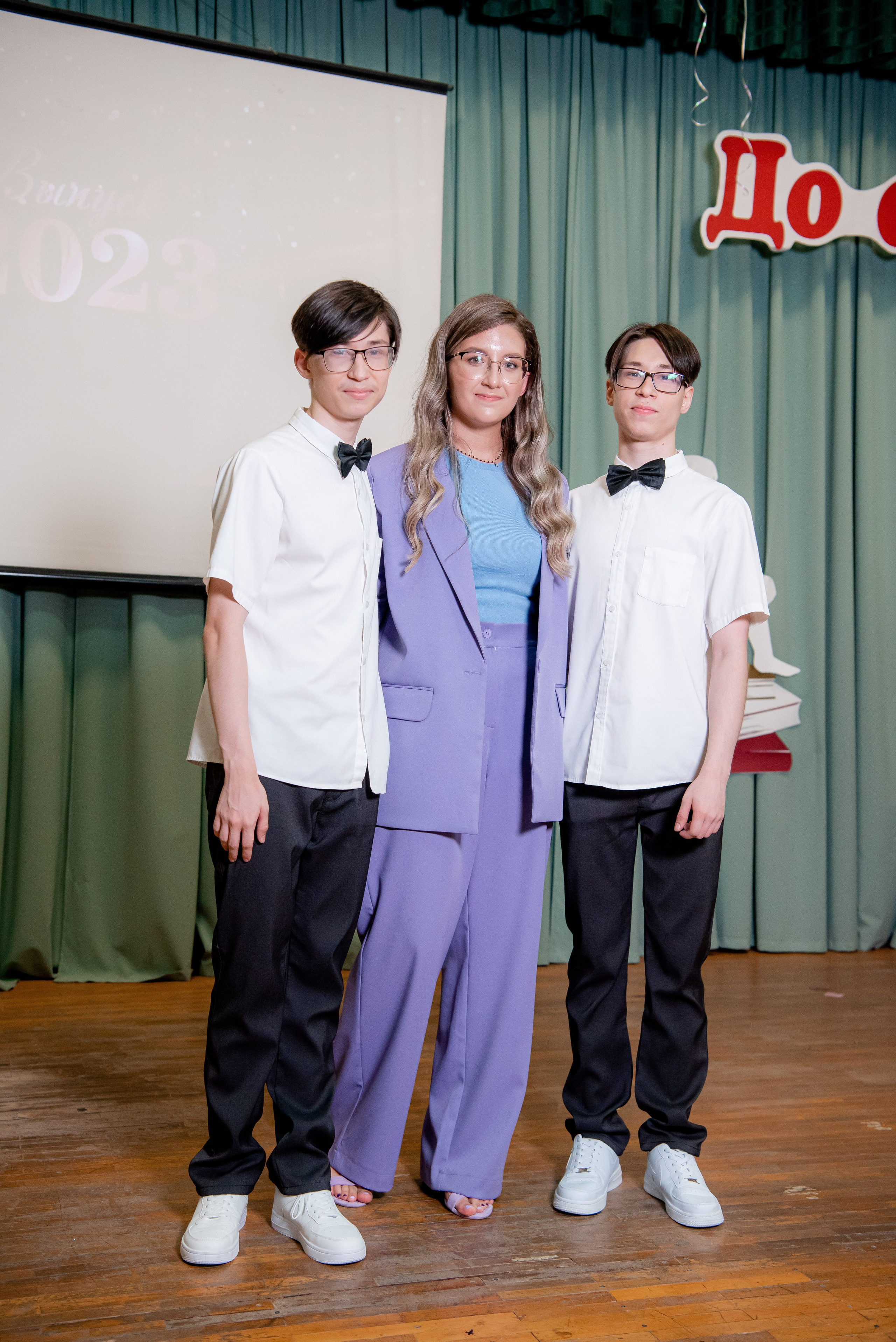 140 Школа. Вручение и Банкет. Сити Холл. Фотограф в Волгограде и Волжском Александр Горбань