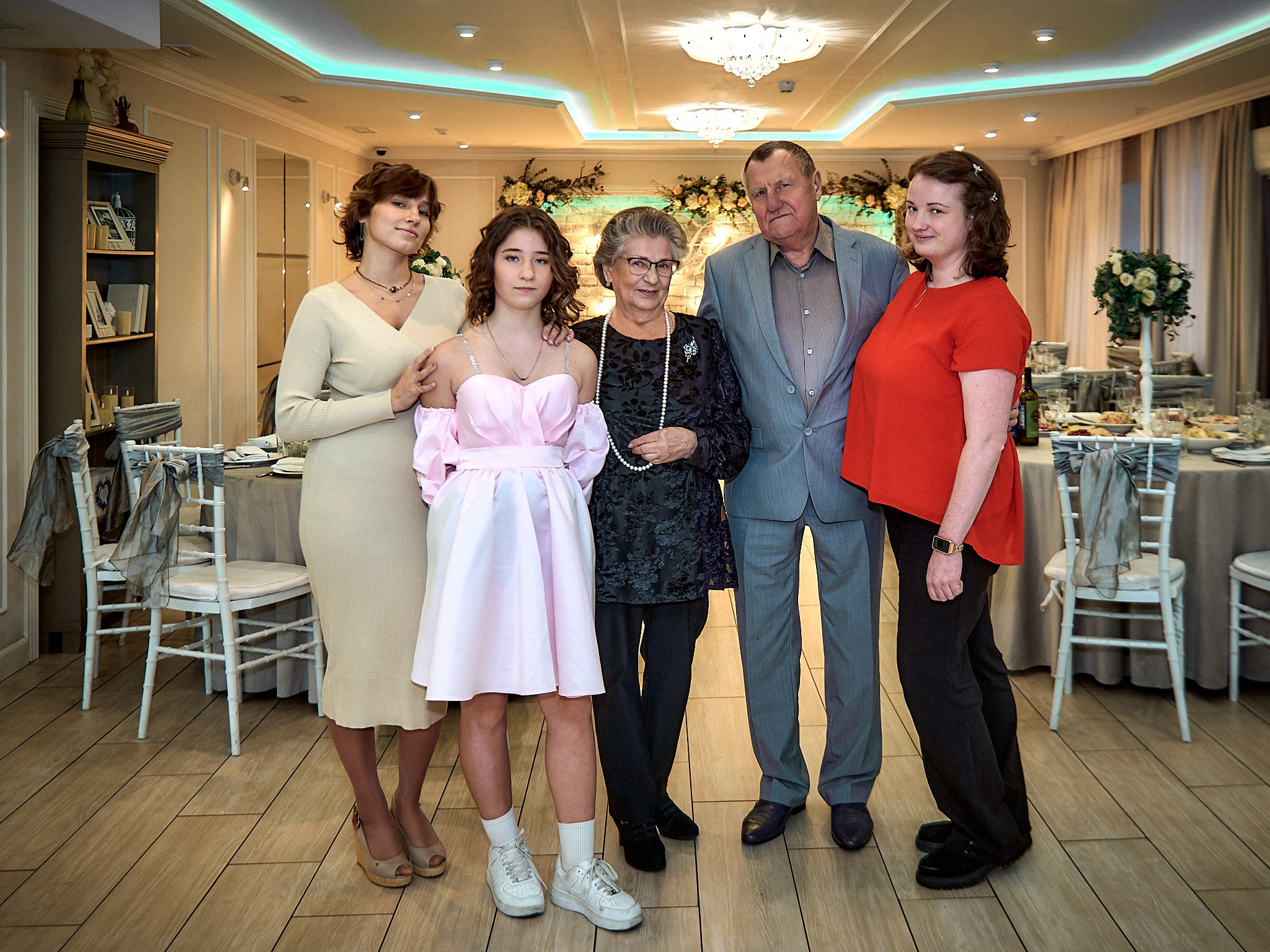 55 лет 💕. Свадебный фотограф, видеограф, рилсмейкер в Санкт-Петербурге и Москве