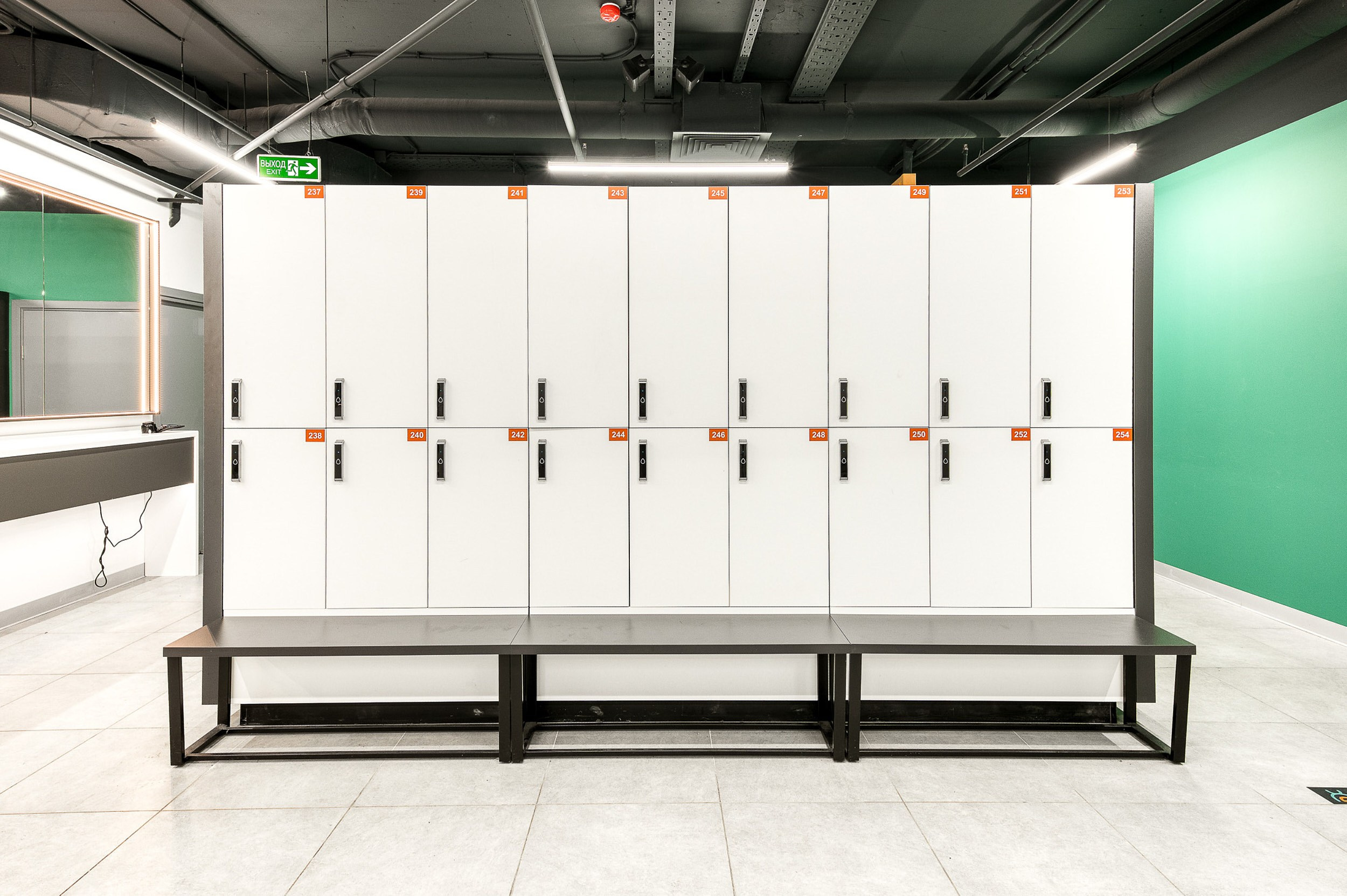 Клиники и салоны. Герман Лепёхин коммерческий фотограф в Москве: репортаж, портреты, интерьеры, производство