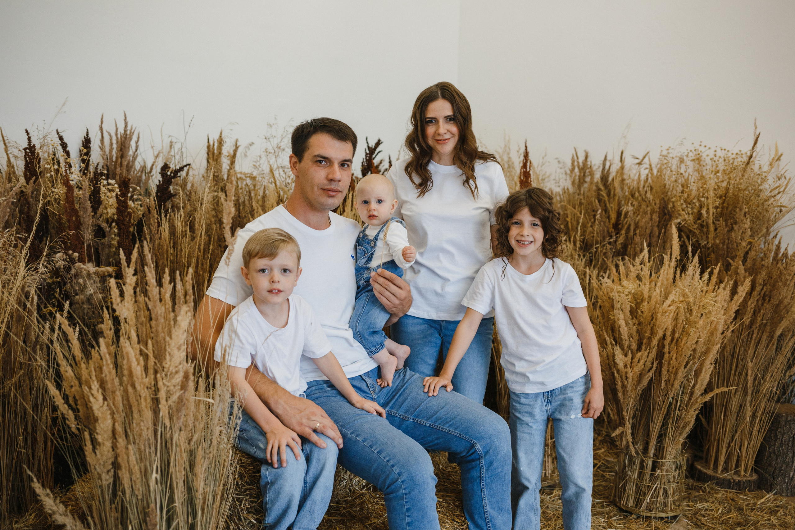 Никита, Карина, Николь, Дэниэл, Эмили. Семейный фотограф Николаева Ольга