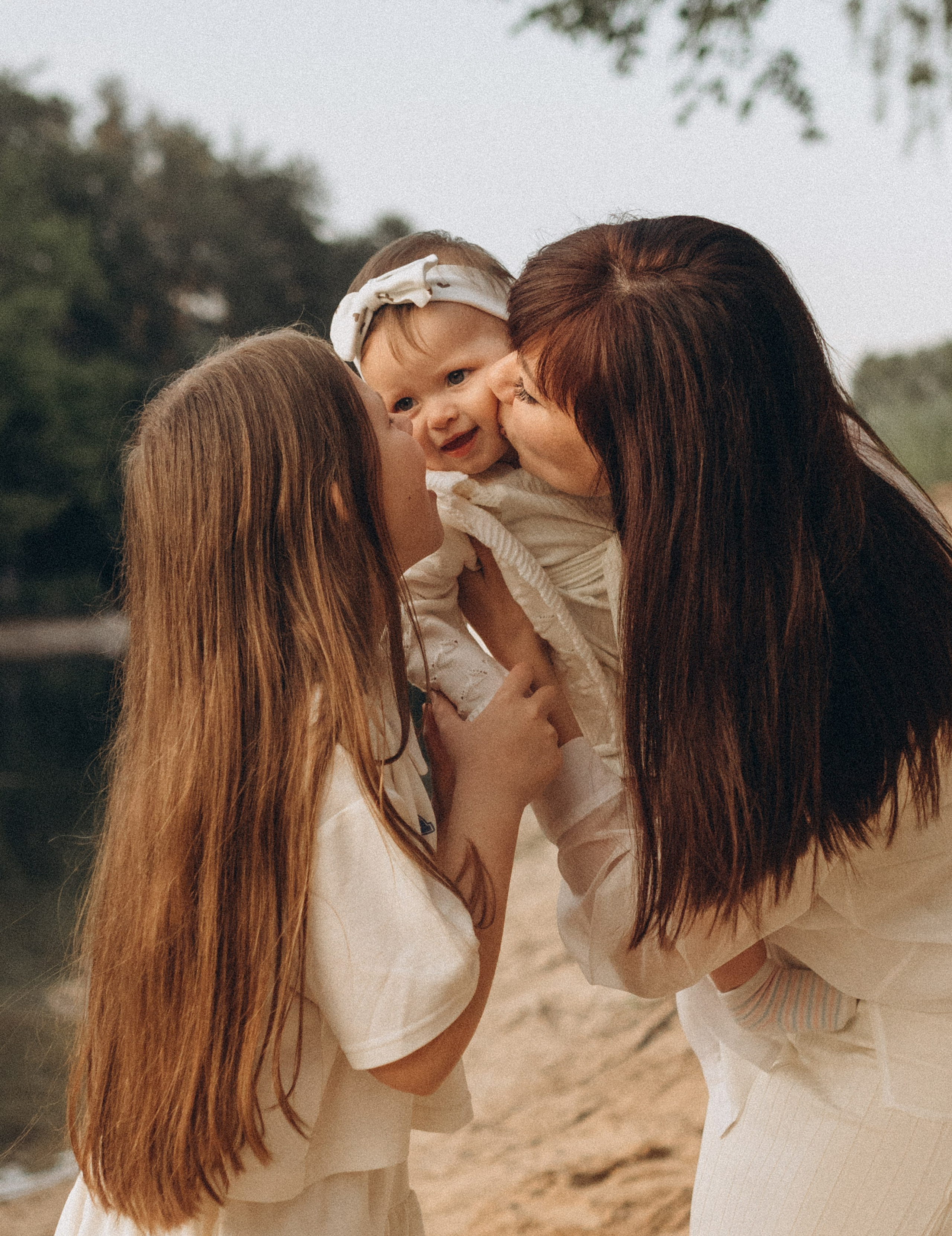 Семейная прогулка летом. Свадебный и семейный фотограф в Москве и Казани Низамиева Талия