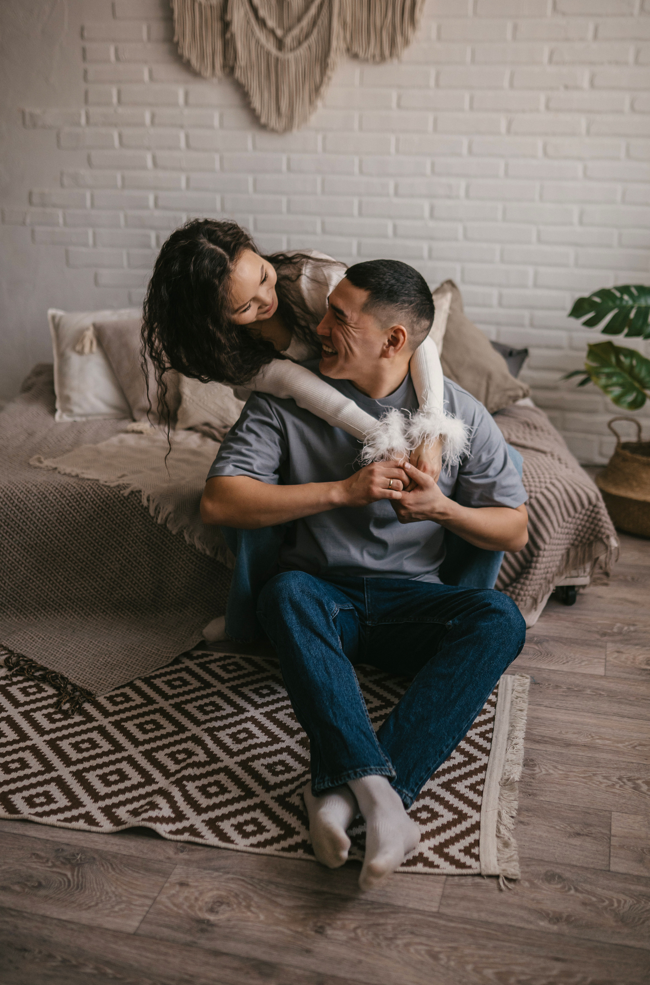 Не нужно слов, сожми покрепче руку…. Семейный фотограф Островская Альбина г. Мирный Саха (Якутия)