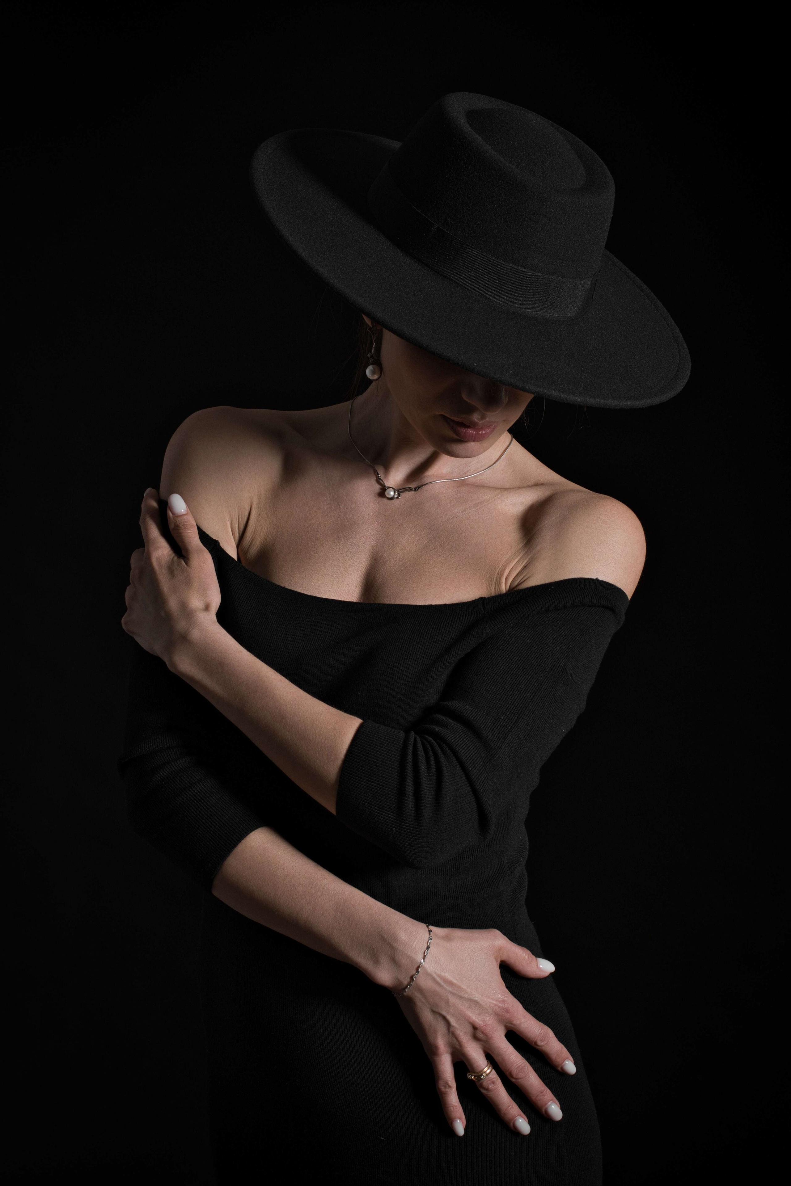 Шляпка Зорро. Фотограф Денис Кривопусков