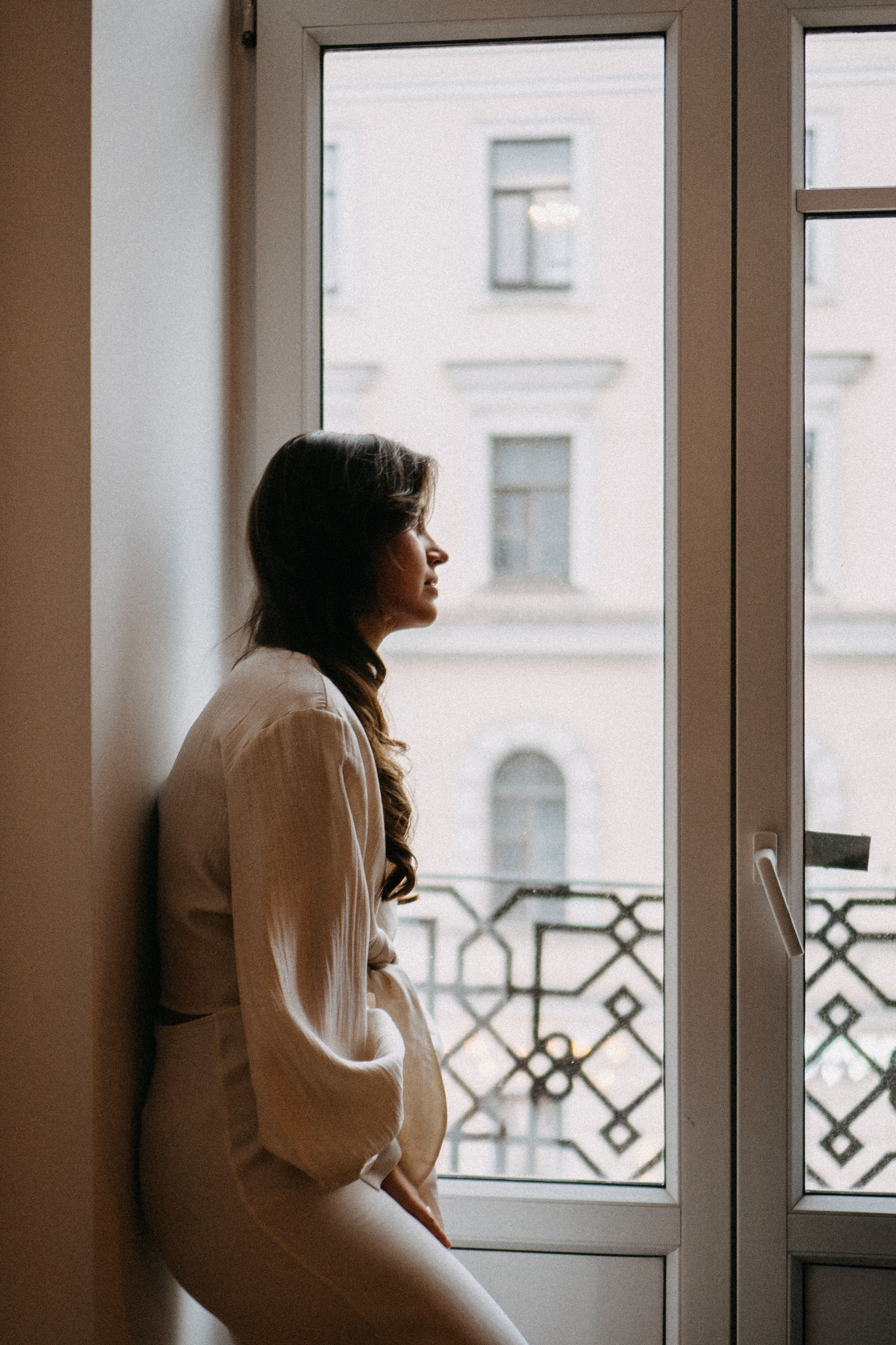 СБОРЫ ЖЕНИХА И НЕВЕСТЫ В УЮТНОЙ КВАРТИРЕ В ЦЕНТРЕ САНТК-ПЕТЕРБУРГА. Профессиональный фотограф, Санкт-Петербург — Виктория Богомолова