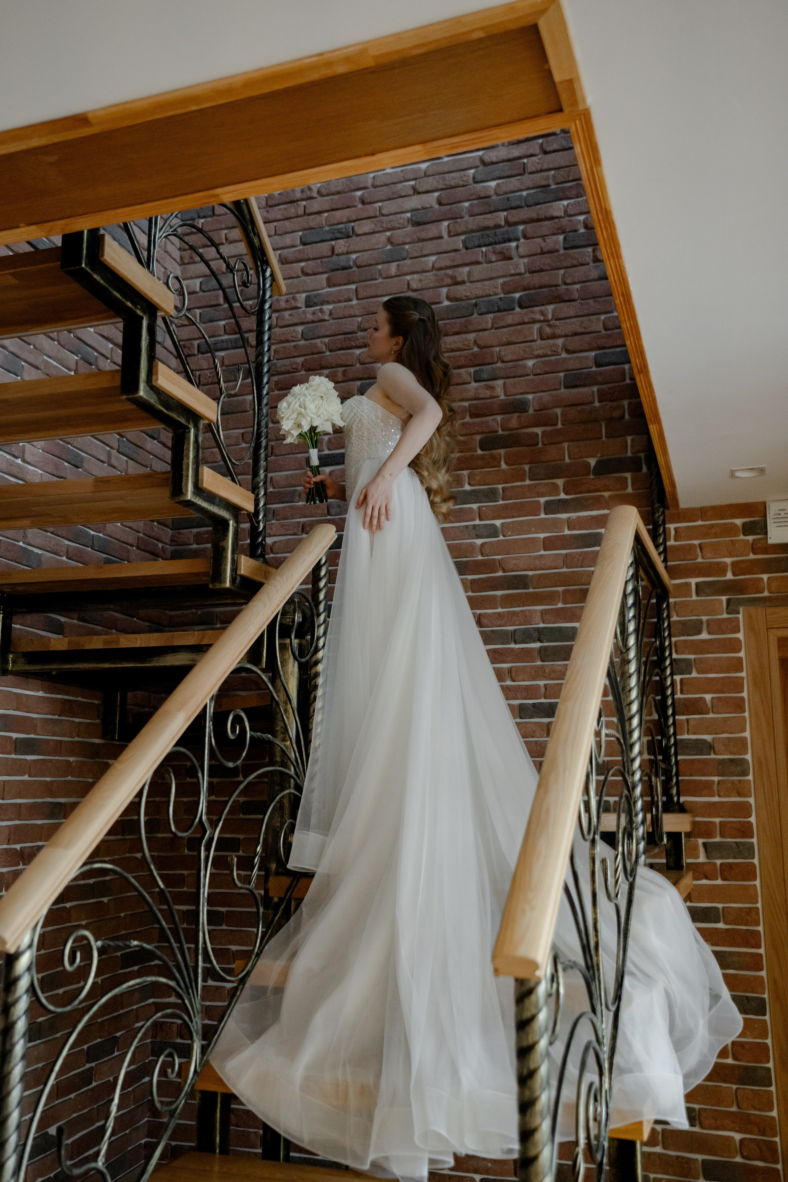 СВАДЕБНАЯ СЬЕМКА СБОРОВ В ОТЕЛЕ И ВЫЕЗД НА ЦЕРЕМОНИЮ (СНЯТО В СИБИРЕ В НИЖНЕВАРТОВСКЕ)М. Профессиональный фотограф, Санкт-Петербург — Виктория Богомолова