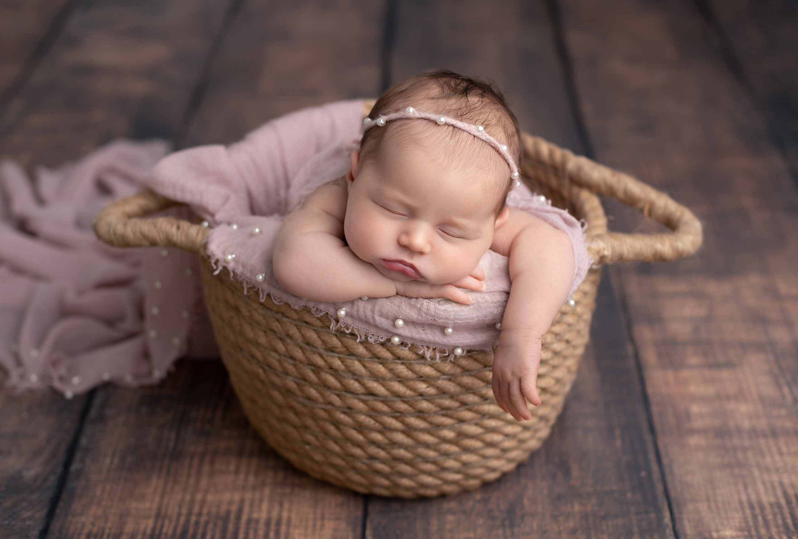 Новорожденные девочки. Фотограф новорожденных в Нижнем Новгороде Белякова Оксана