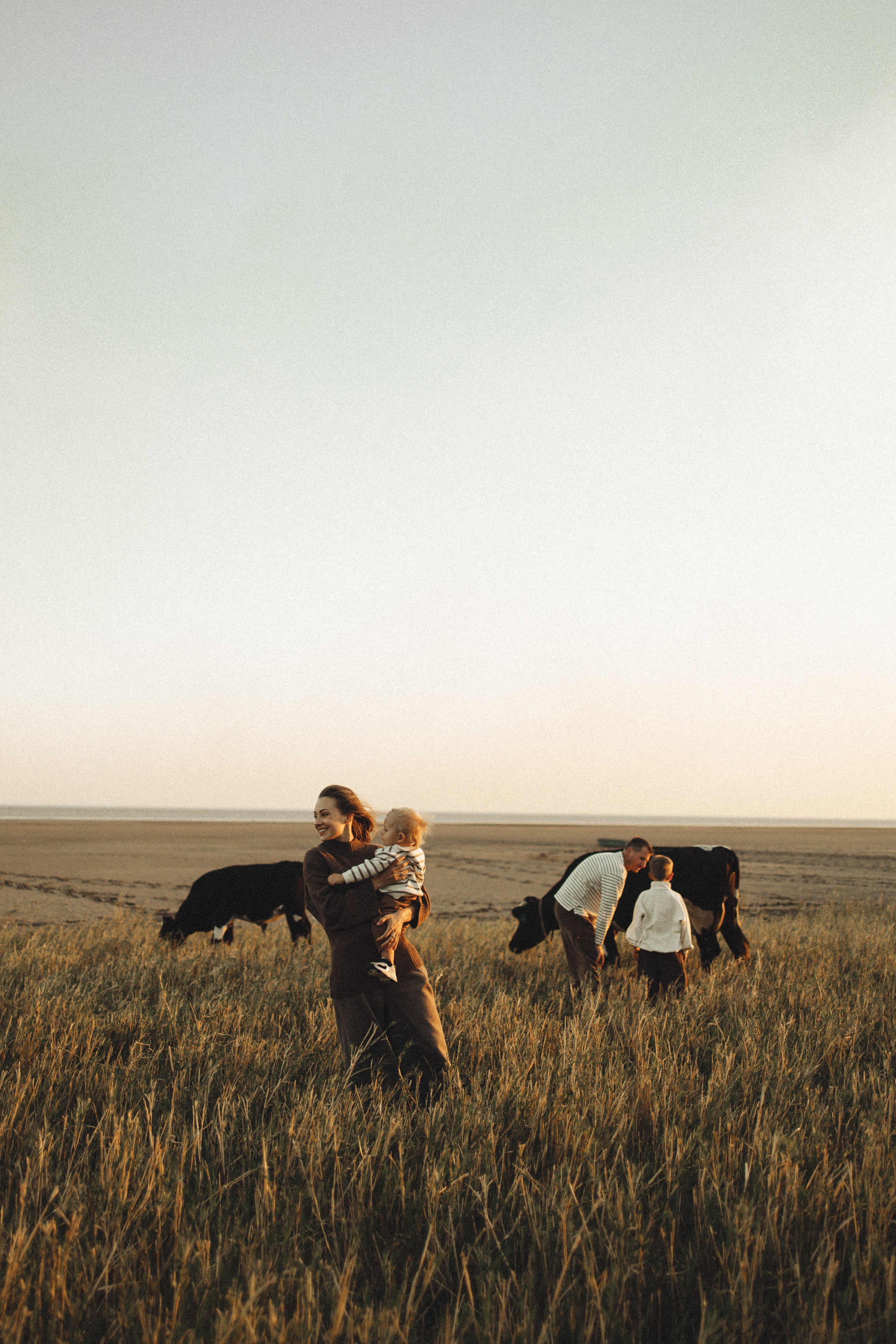 Семейная история, закат в Мержаново. Семейный и детский фотограф, таганрог, ростов-на-дону