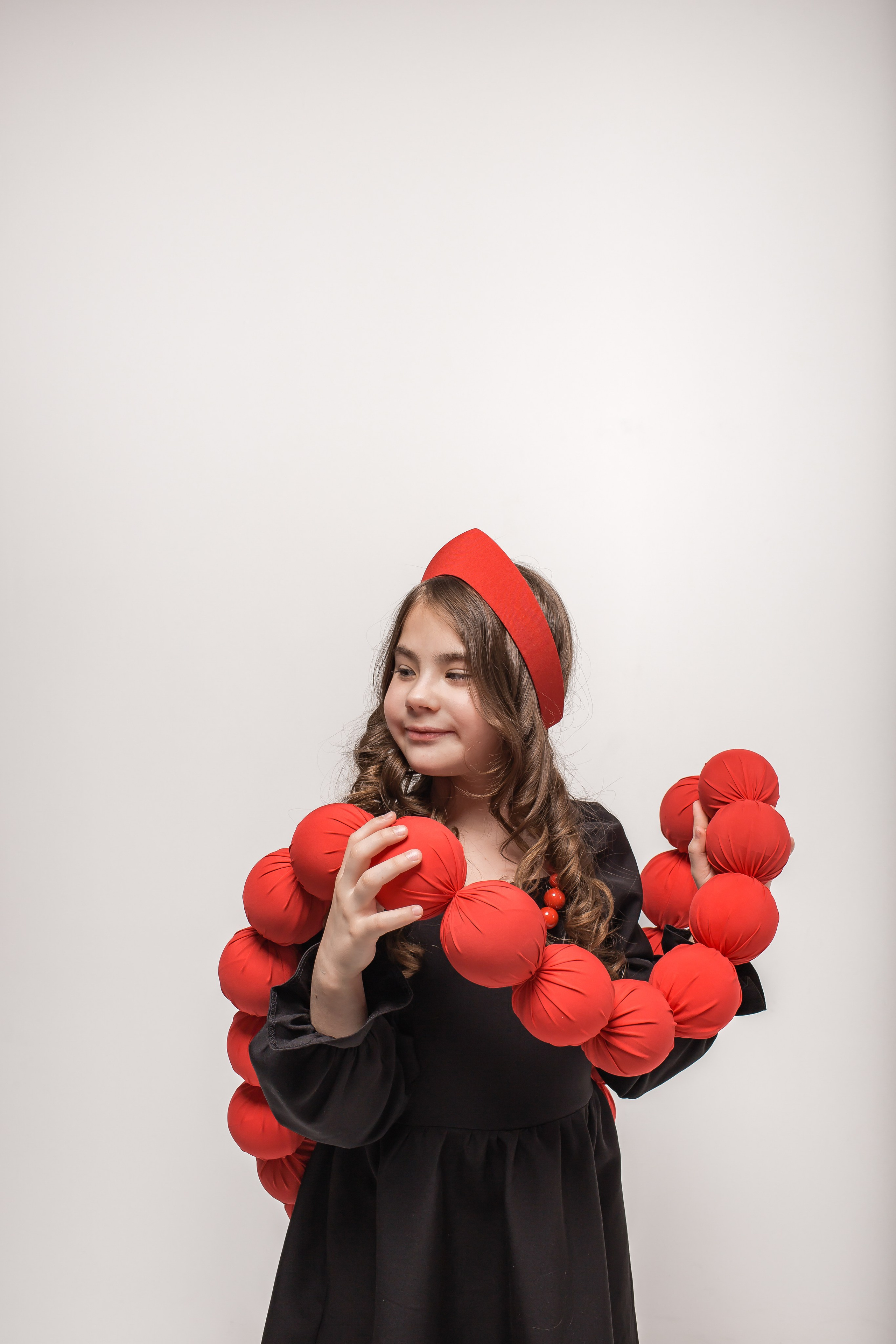 День рождение от 4 до 18 лет (на белом фоне). Детский семейный фотограф на первый годик город Новосибирск Дымова Светлана пакеты всё включено 1-3 года