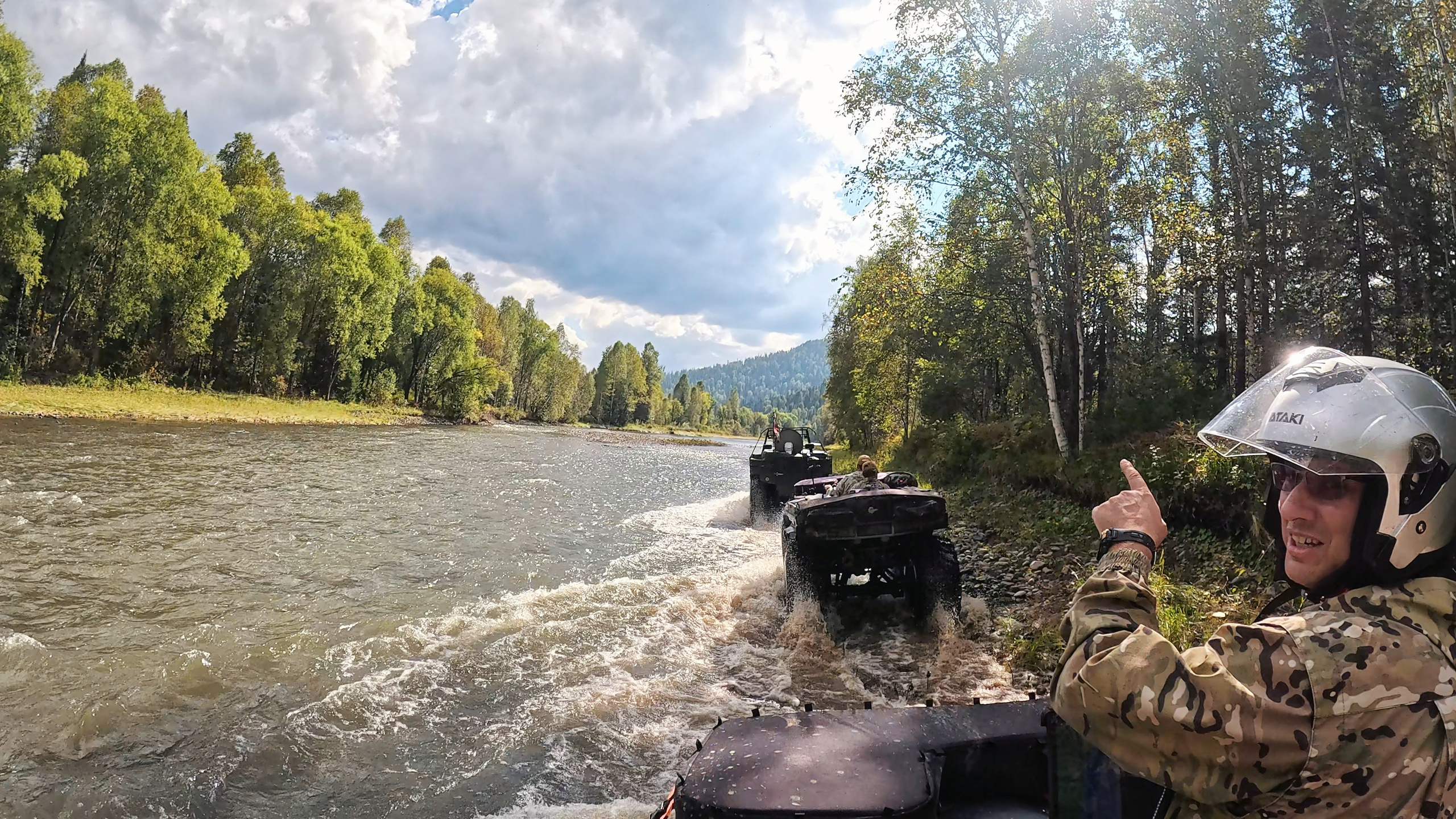 Фото и видеосъемка экстремальных походов на квадроциклах на Алтае