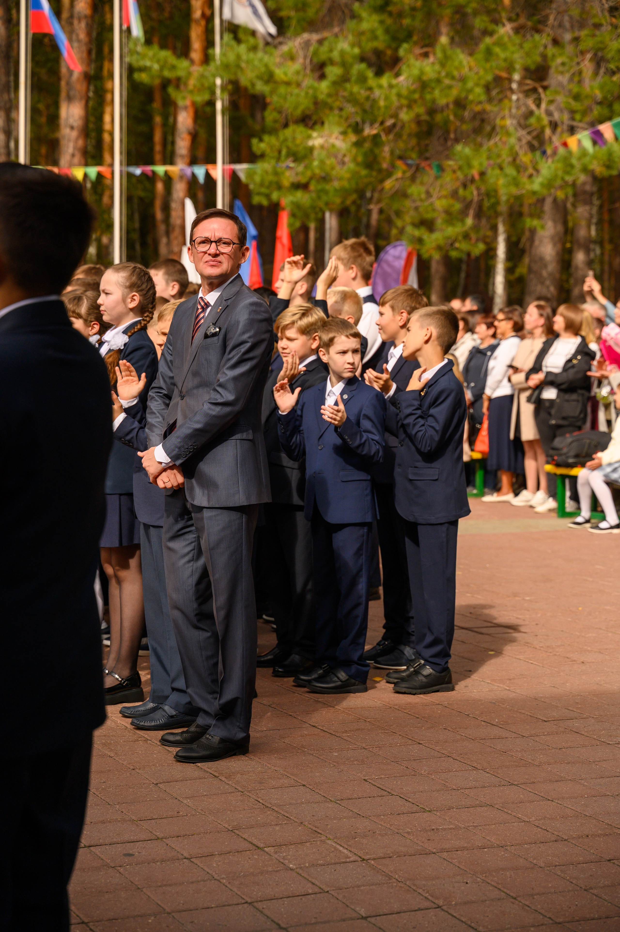 1 сентября линейка ФМШ. Фотограф новорожденных, семейный детский в Тюмени Татьяна Морозова