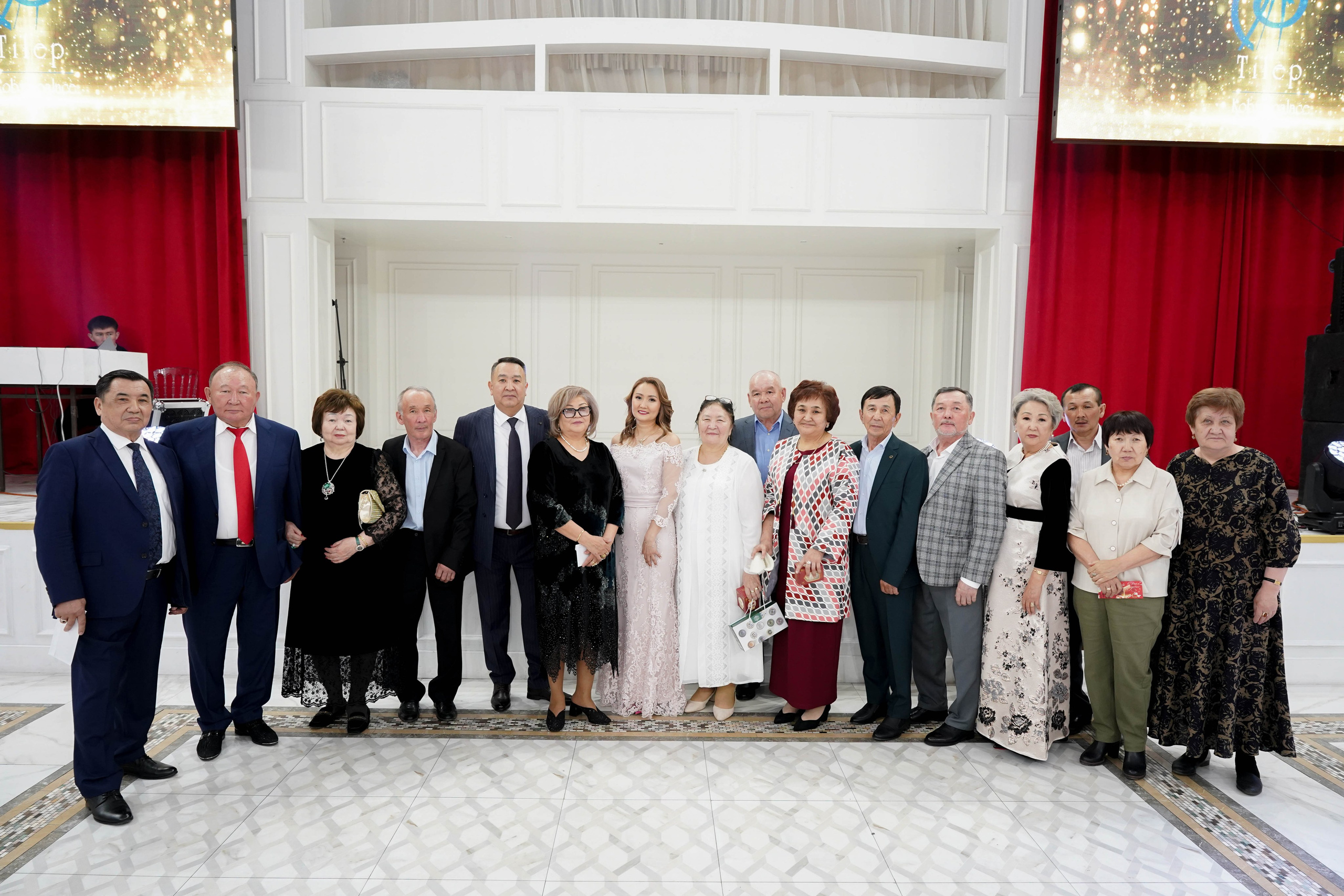 Dana uzatu. Фотограф Ернар Ержанов