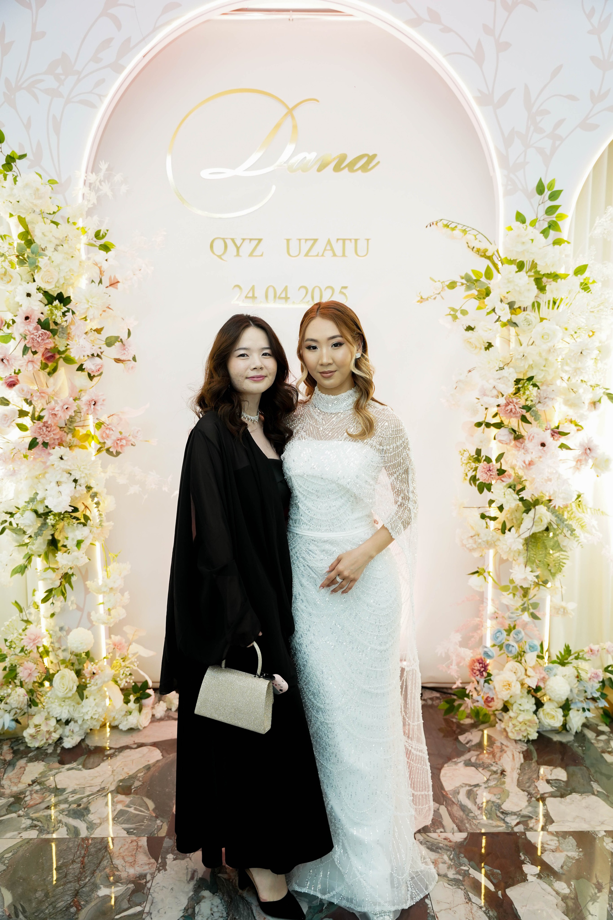 Dana uzatu. Фотограф Ернар Ержанов