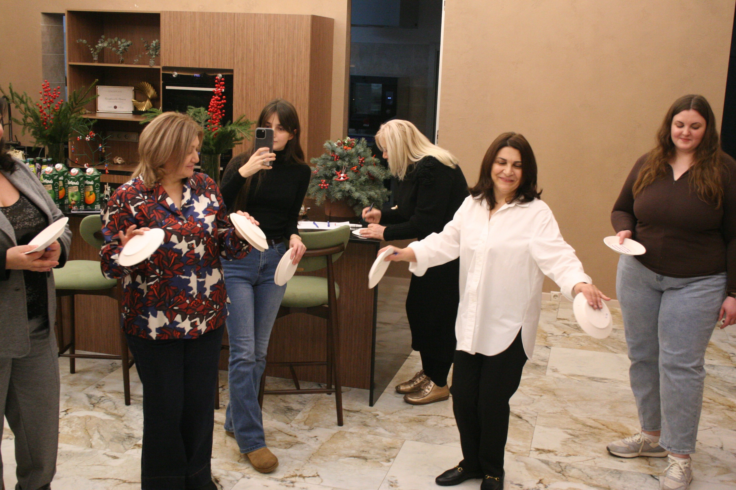 Антистресс Девичник в Агора Лофт. Креативный фотограф