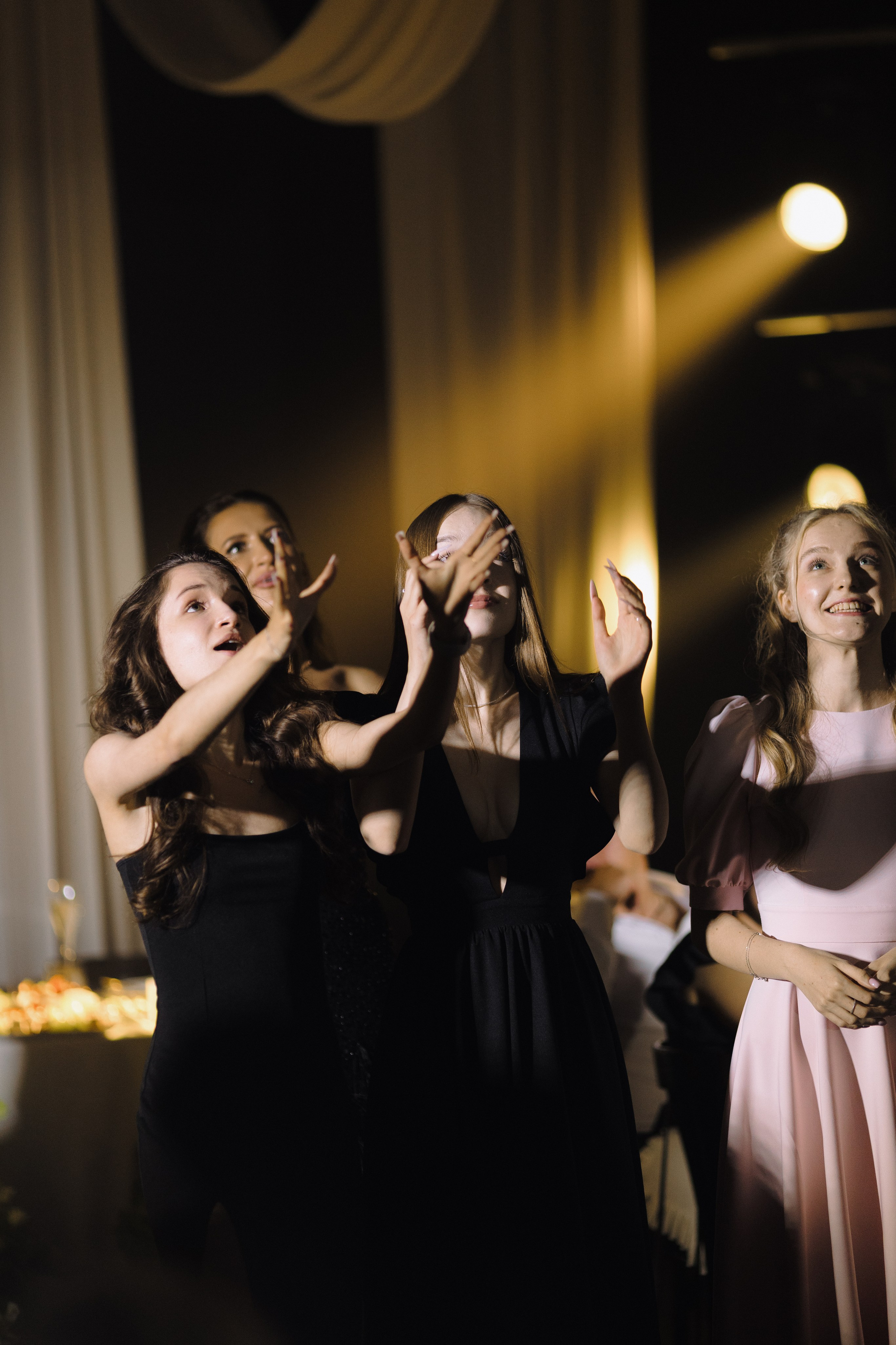 Свадебная фотосъемка в «Двор Стайки»