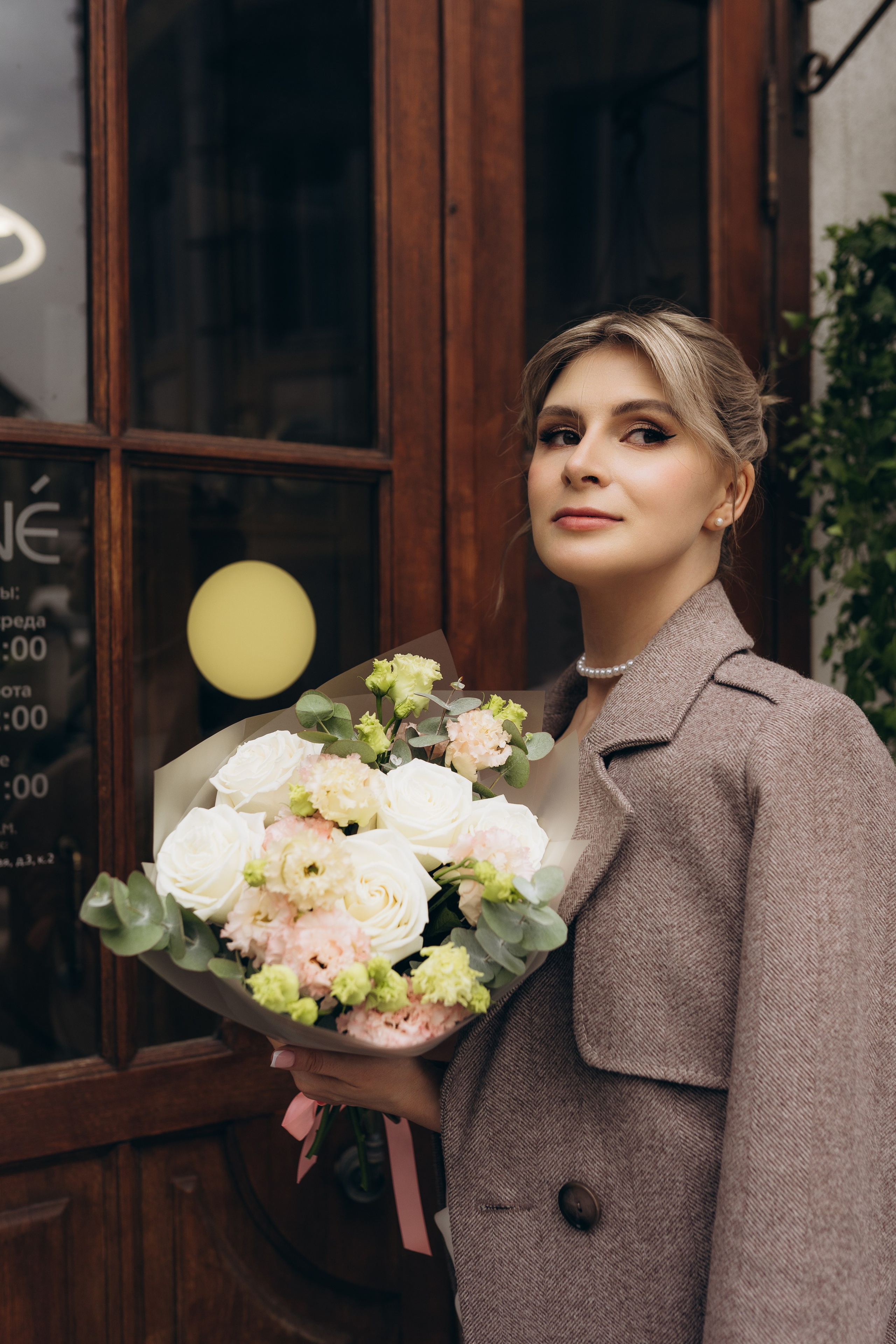 Свадебная фотопрогулка в Москве по центру. Свадебный фотограф в Москве Анна Полушина