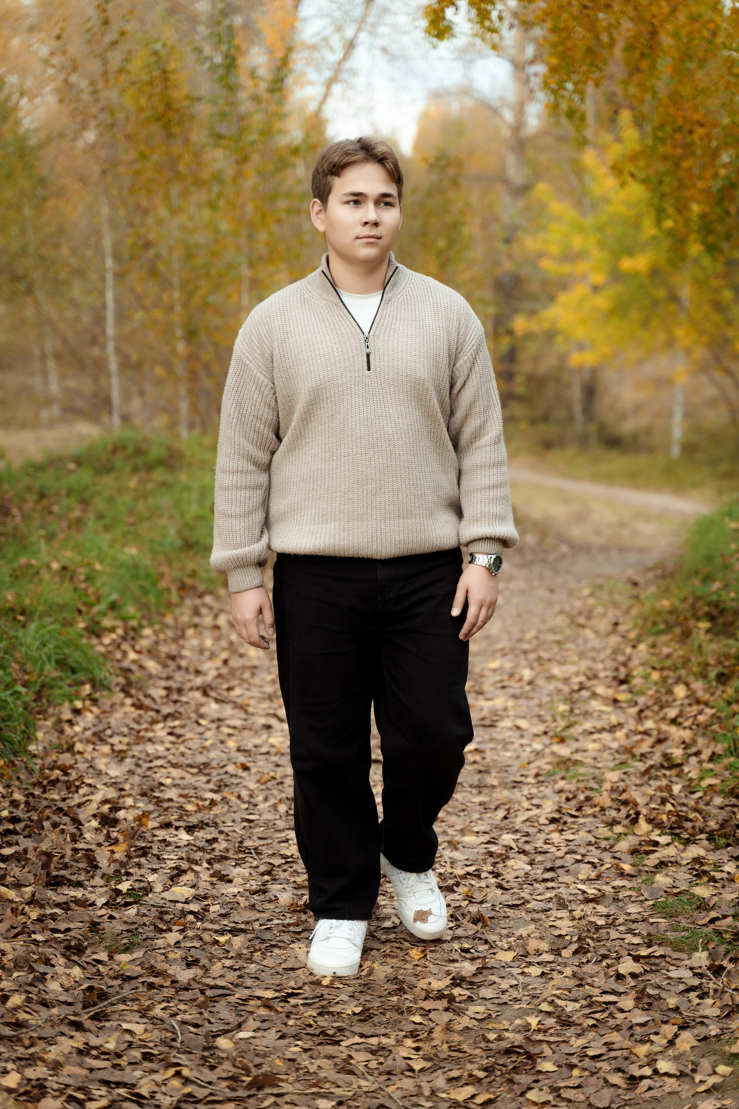 Фотосессия осенью в парке. 11 класс. Фотограф Ким Наталья в Красноярске