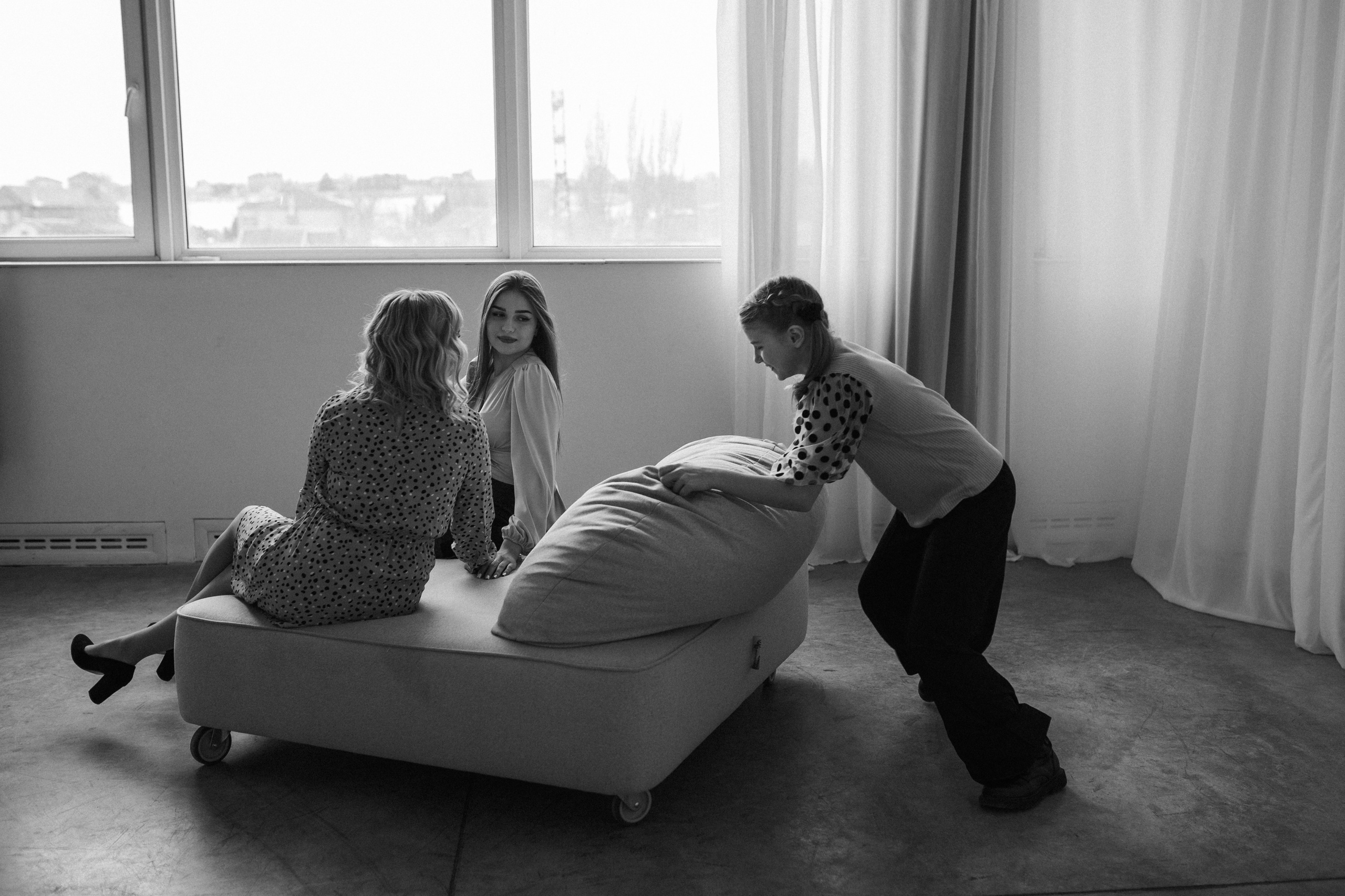 Таня, Аня, София. Www.ostermiller.ru