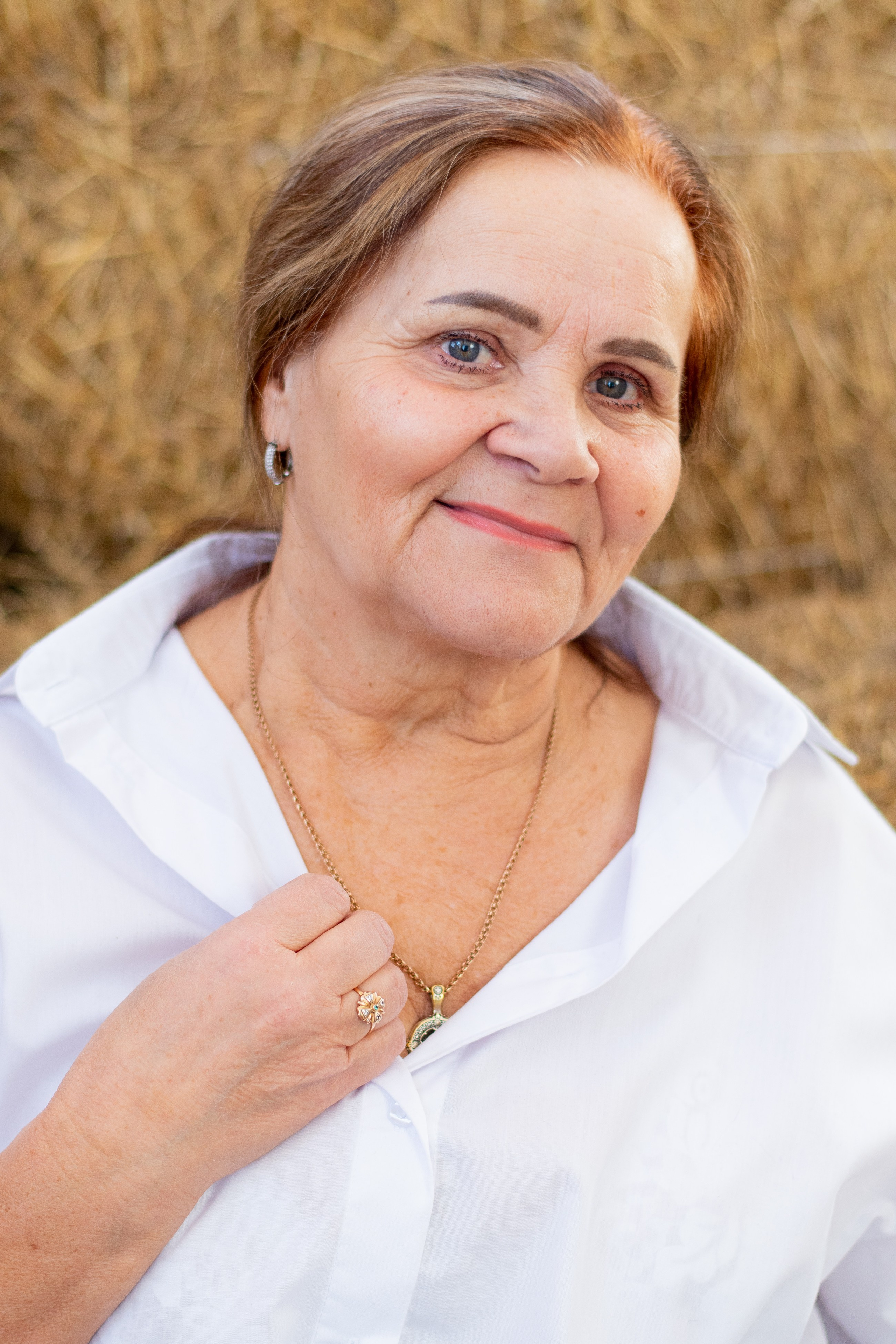 Оксана с семьей. Студийная съемка. Екатерина Бикбаева фотограф, видеограф, медиа-продюсер