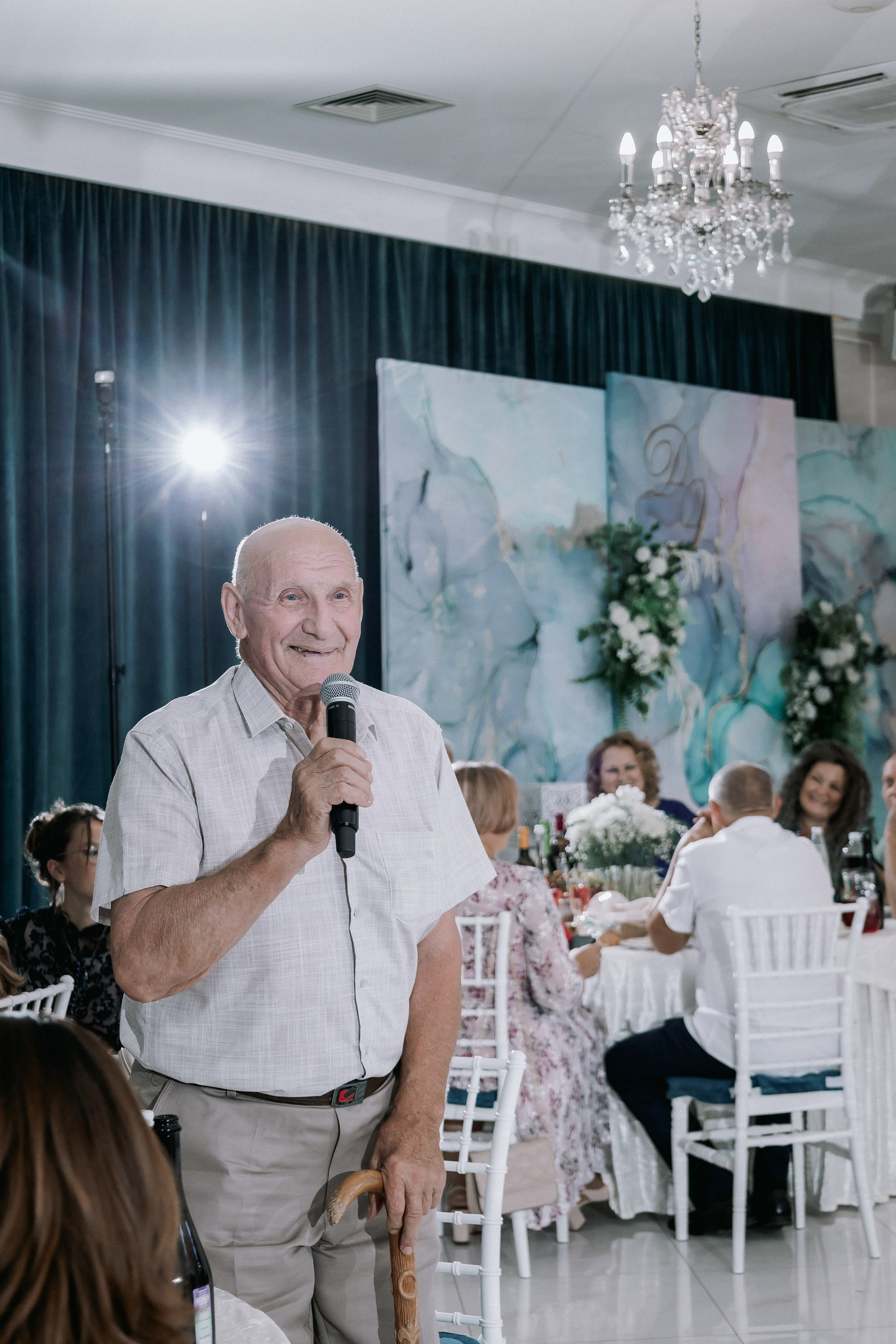 Свадебная прогулка. Эвелина и Дмитрий. Свадебная фотография. Арина Рубах