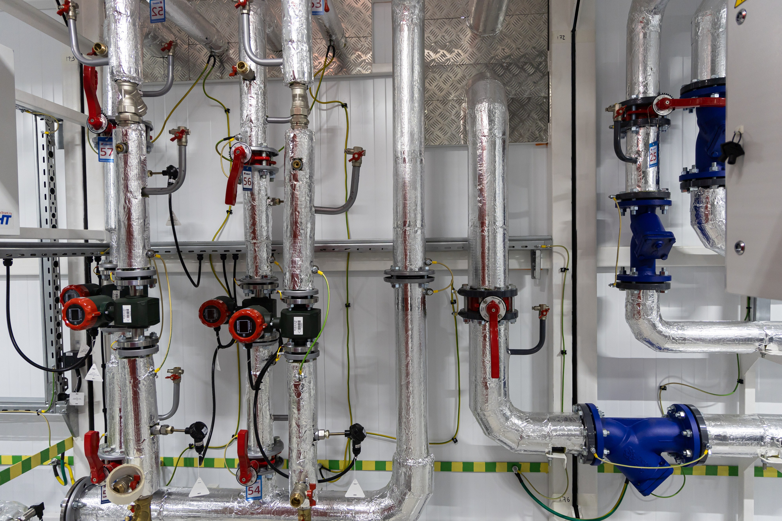 Промсъёмки. Фотограф свадебный, репортажный, индивидуальный, фото для маркетплейсов, брендов, автосалонов