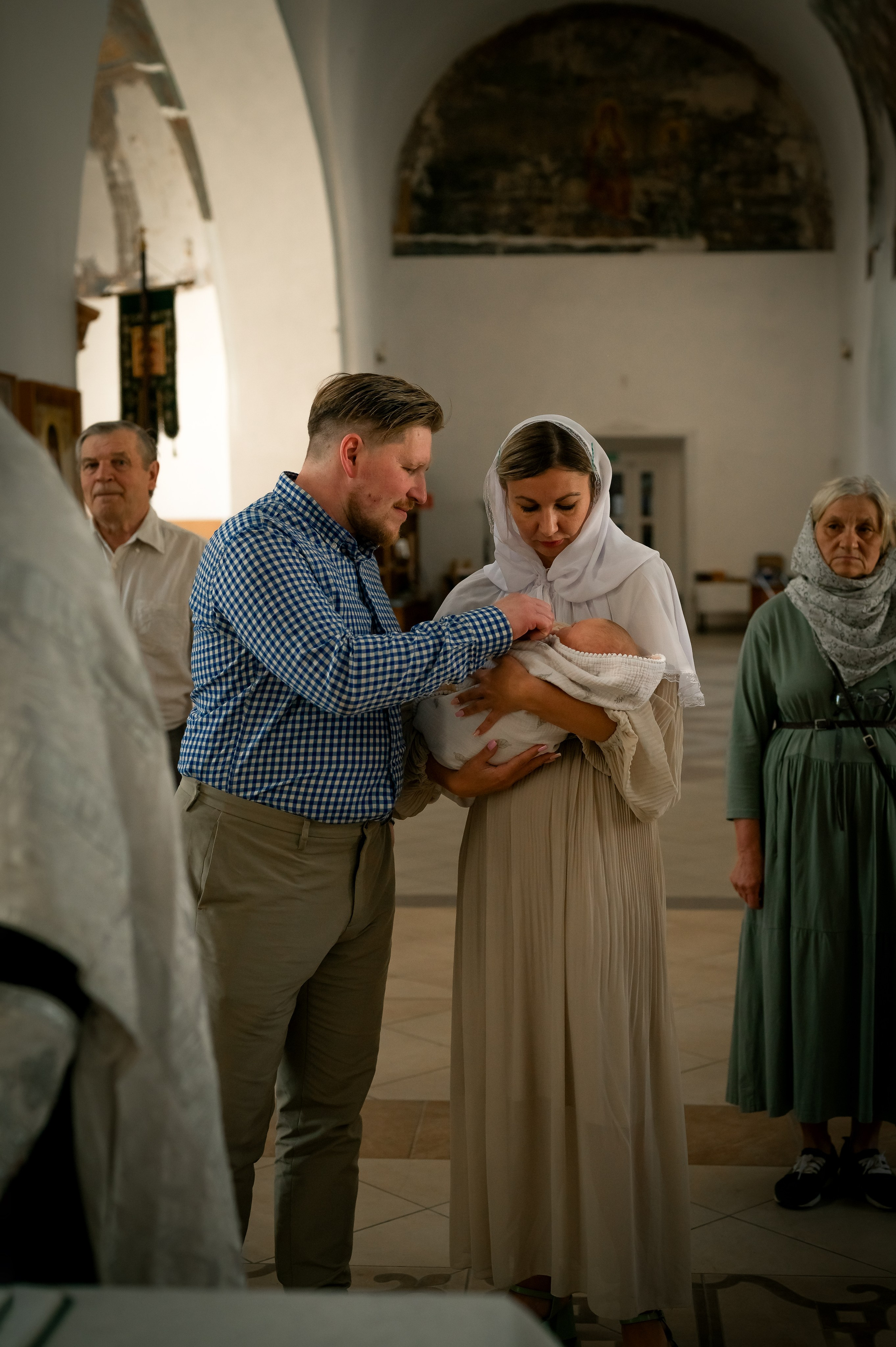 Таинство крещения. Фотограф новорождённых, семейный, школьный в городе Калуге Евгения