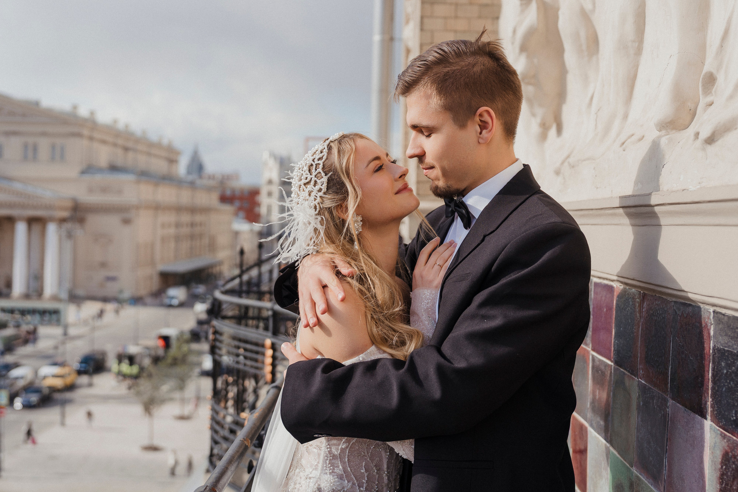Свадебная фотосессия в отеле Метрополь. Свадебный фотограф в Москве Анна Полушина