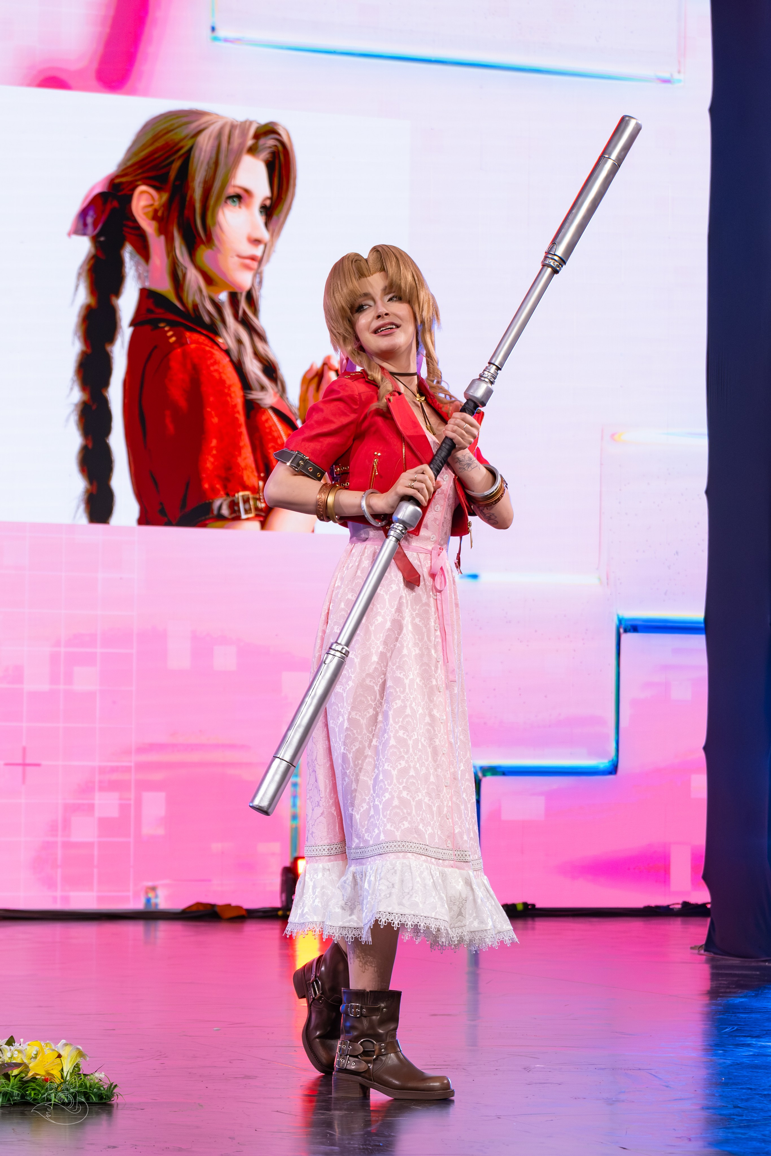 Сцена РЭД ЭКСПО 2024. Косплей фотограф