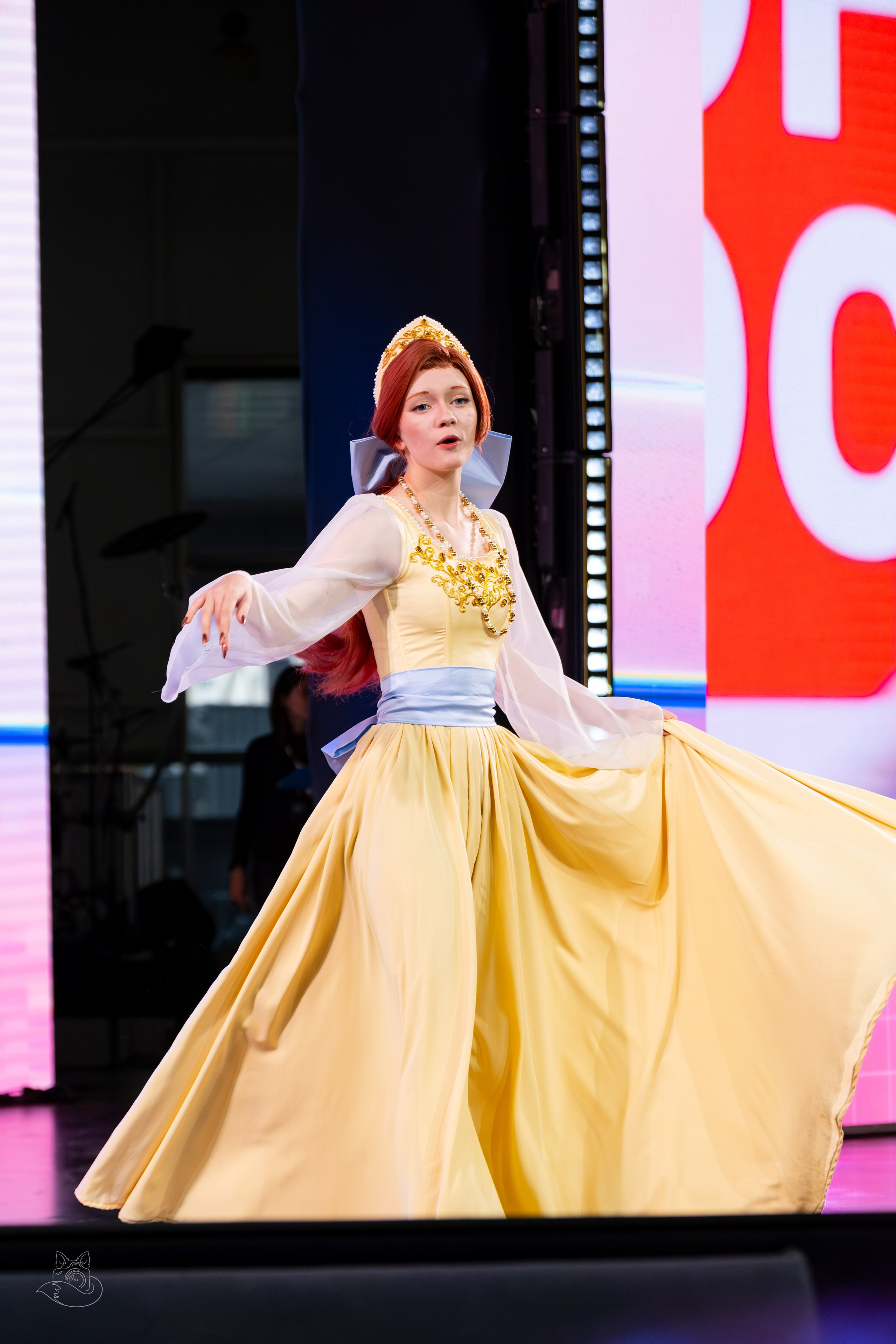 Сцена РЭД ЭКСПО 2024. Косплей фотограф