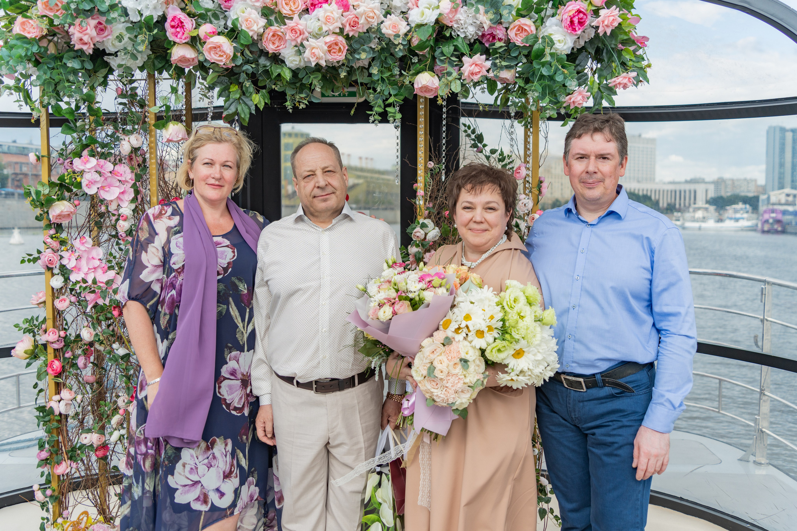 Юлия и Сергей. Регистрация на кораблике. Репортажный и интерьерный фотограф Александра Солдатова