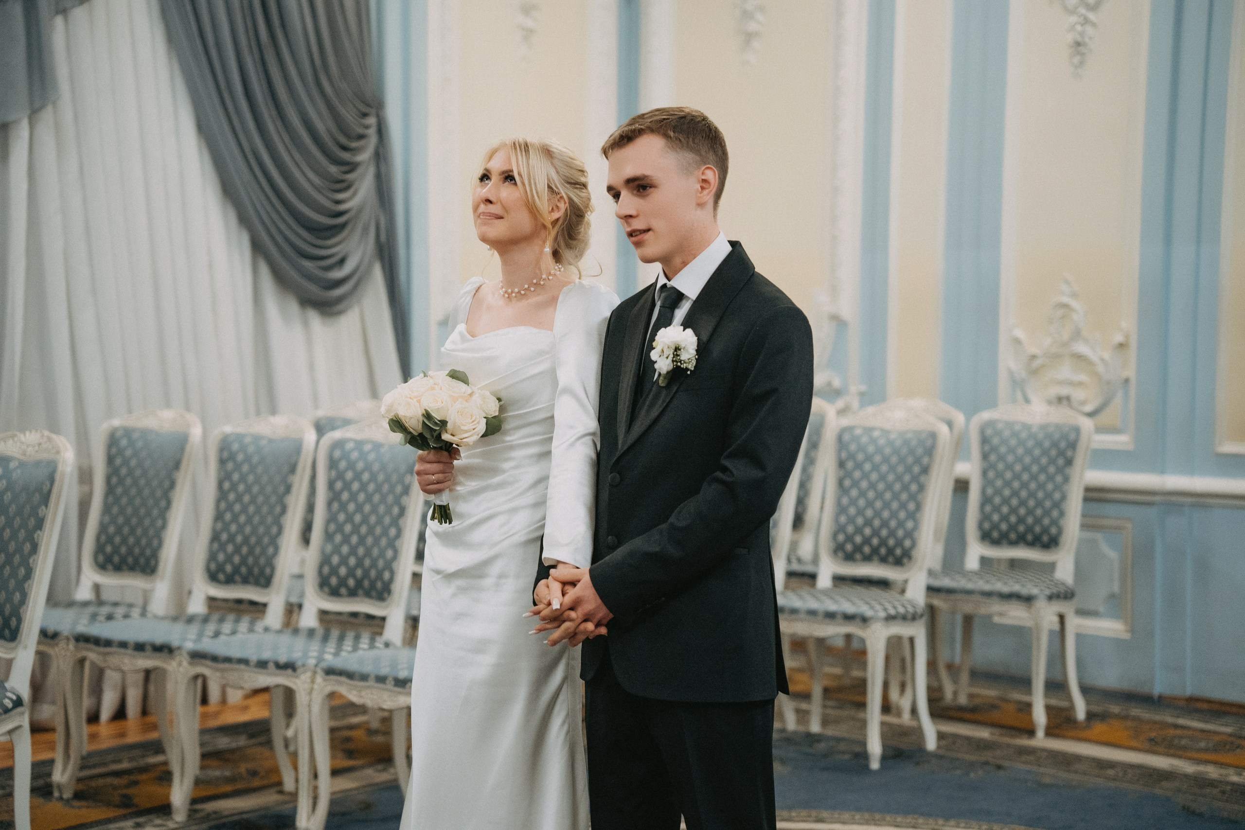 Свадебная фотосессия в Санкт-Петербурге. Исаакиевский собор. Дворец Бракосочетания №2 на Фурштатской