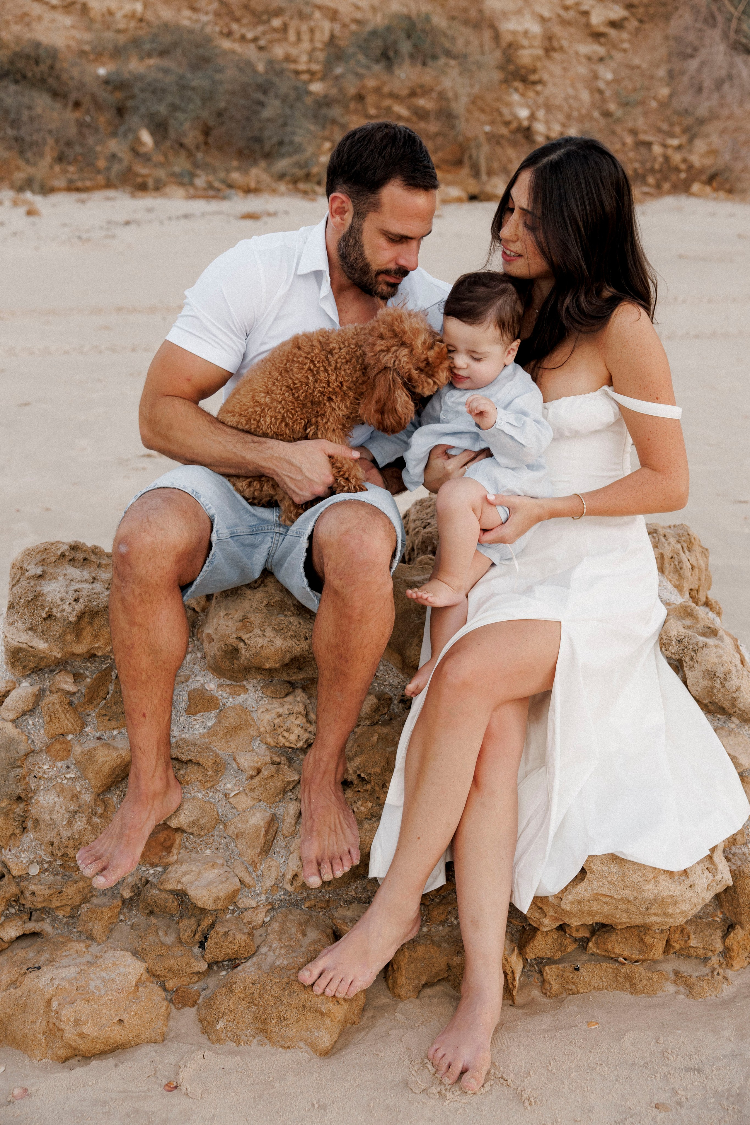 First year family photos near the sea. Главная
