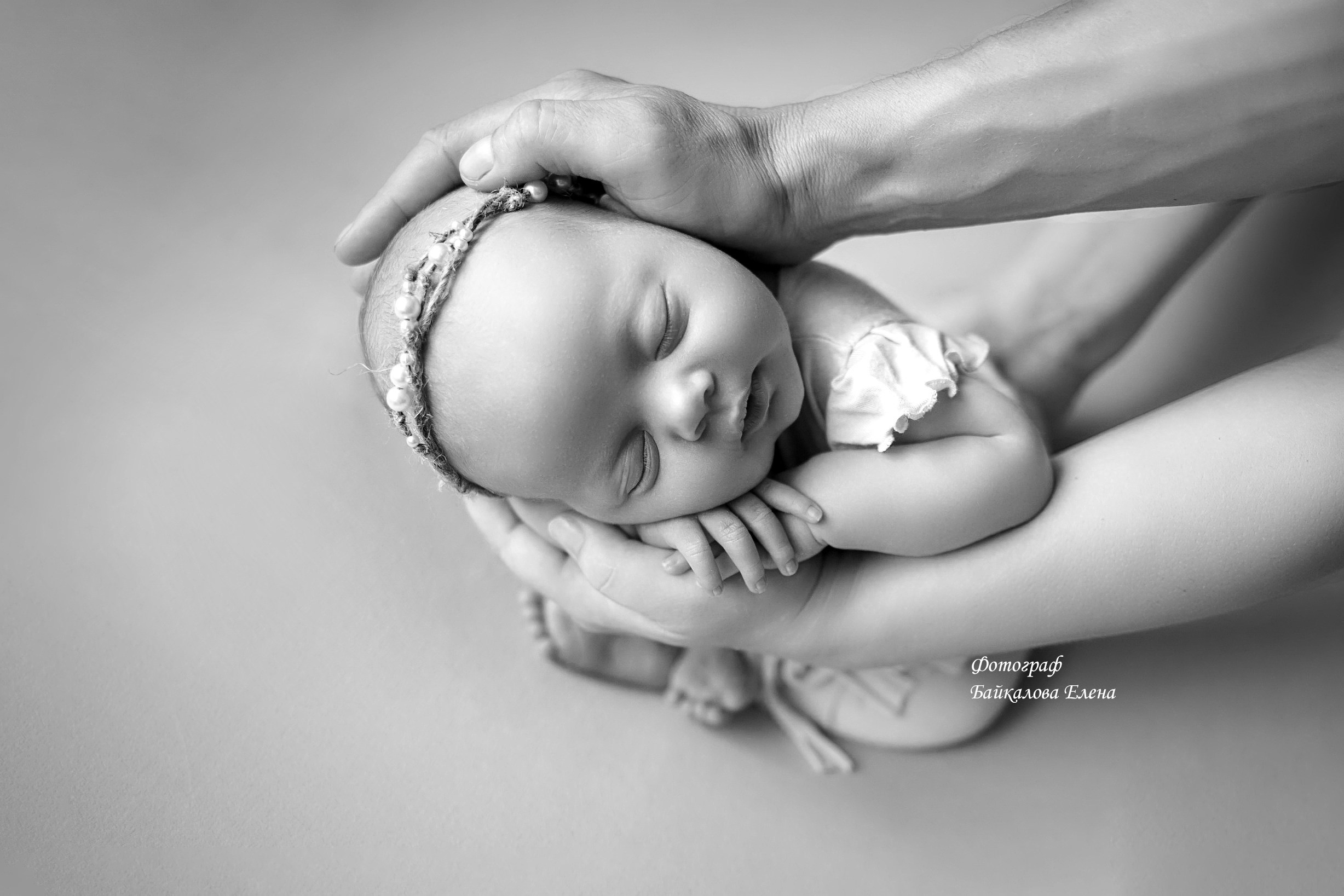 Фотосессия новорожденного. Фотограф новорожденных в Новосибирске