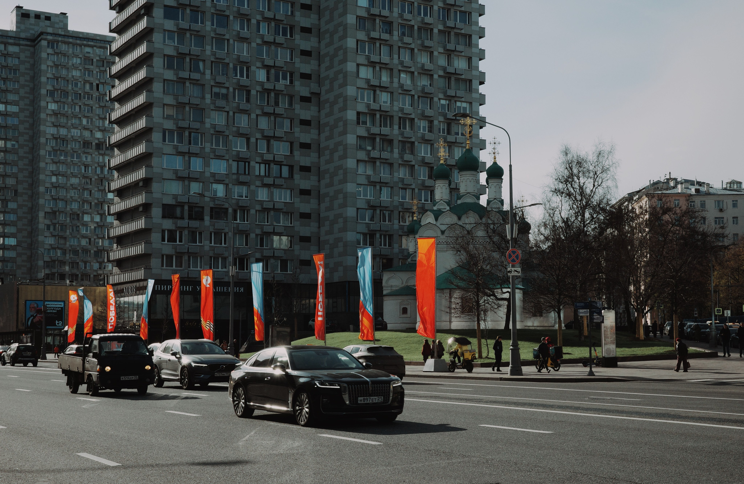 #47: Арбат / апрель 2026. Проект «Фотокладовка»: блог уличной фотографии в формате street photo