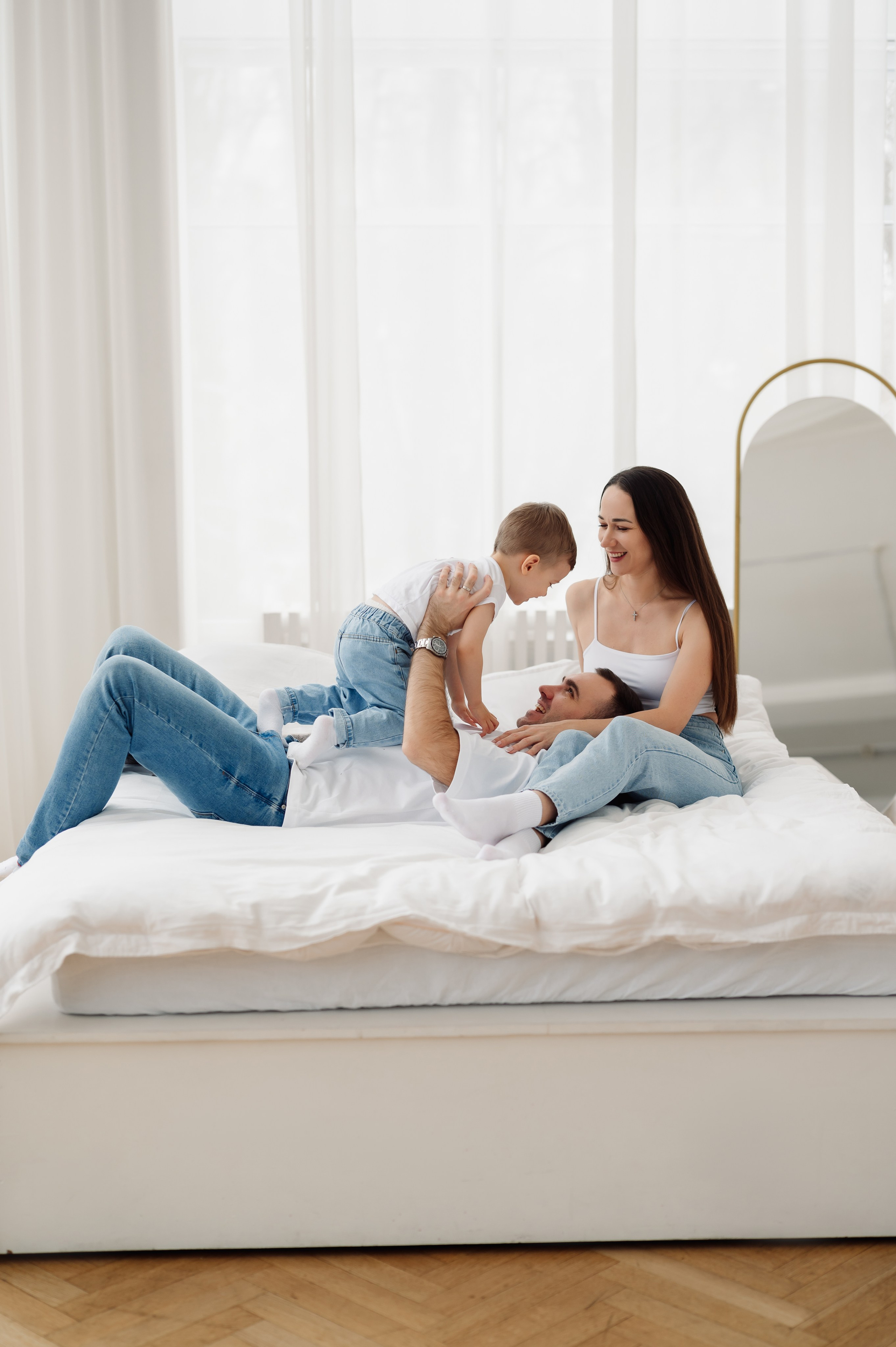 Семейная съёмка в студии. Контент-фотограф в Москве Хныкина Лена