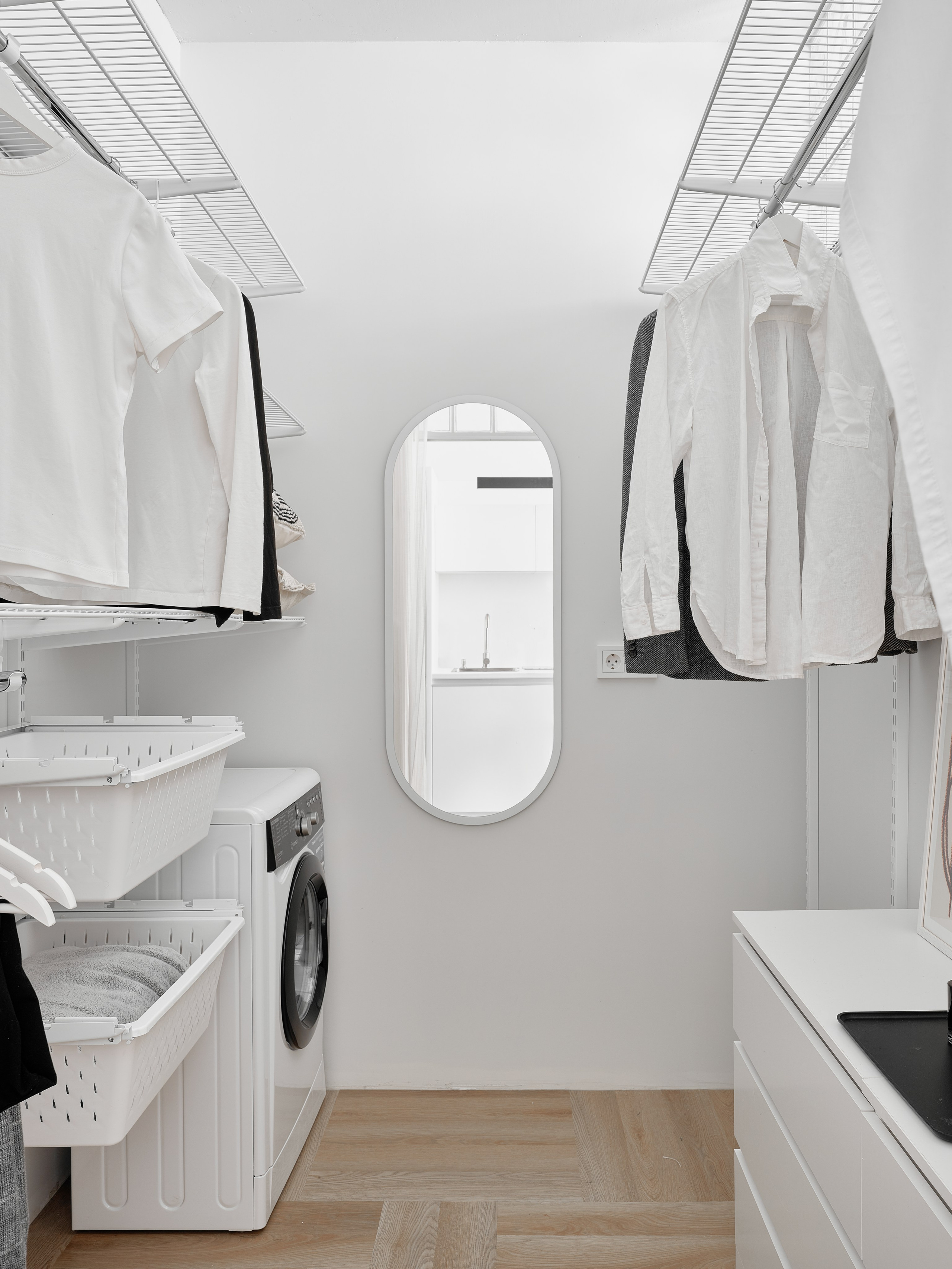 SUNSET MOOD APRTM. KWITE INTERIOR. Студия дизайна