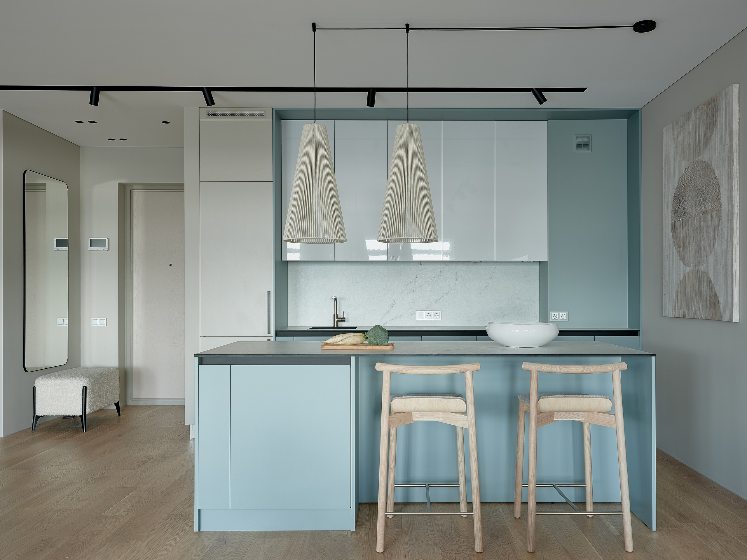 RIVER VIEW APRTM. KWITE INTERIOR. Студия дизайна