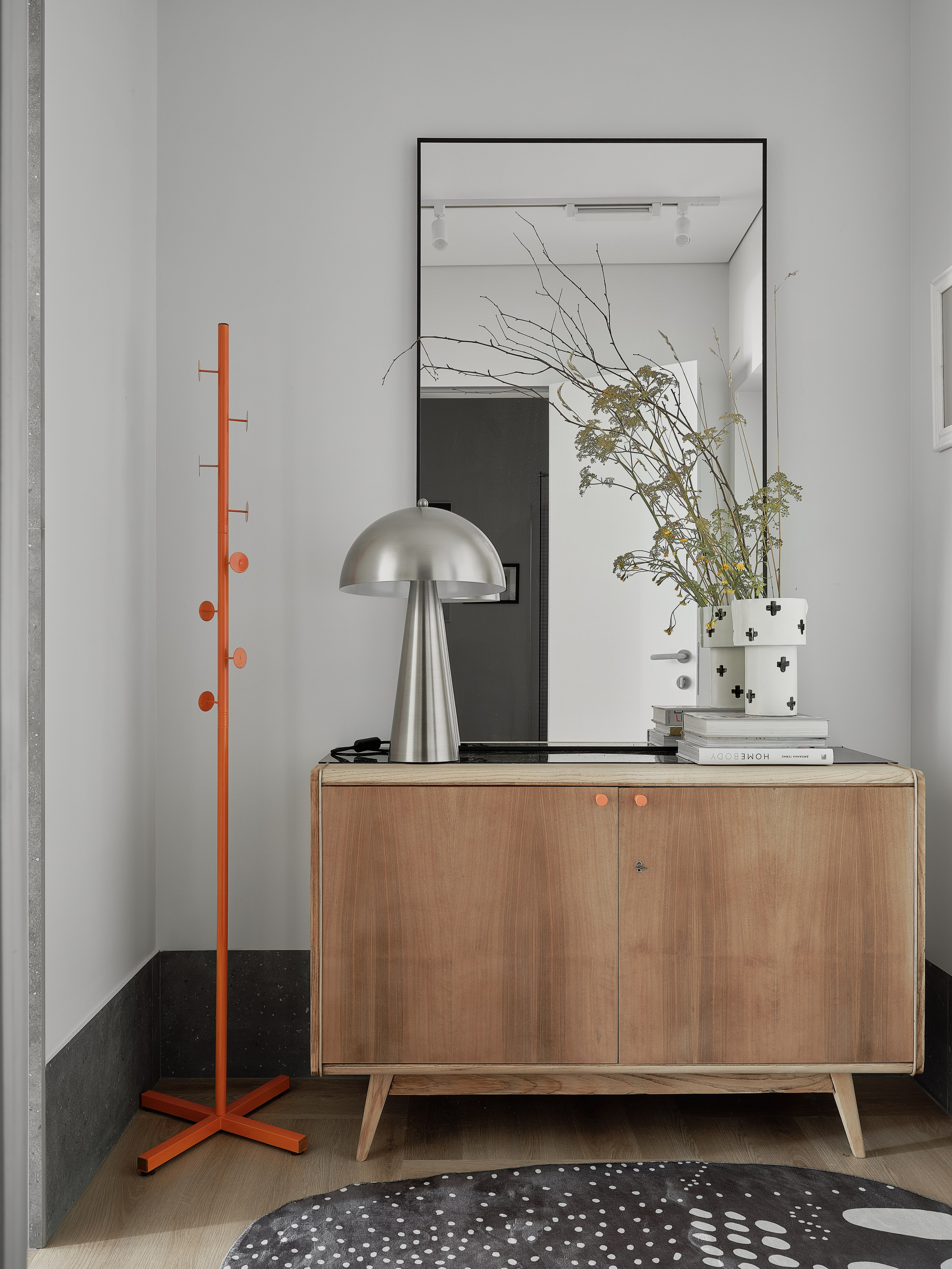 SUNSET MOOD APRTM. KWITE INTERIOR. Студия дизайна