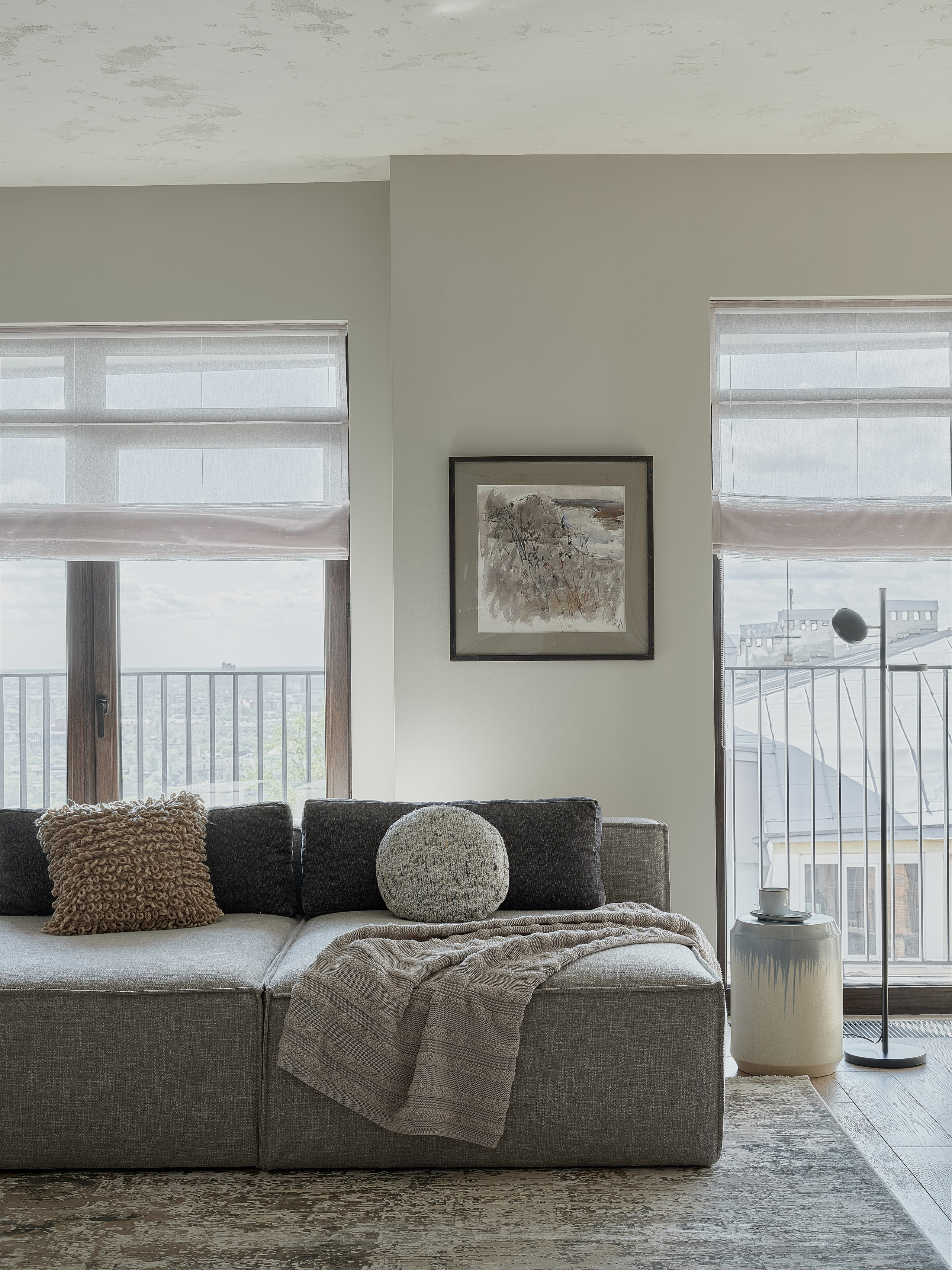 RIVER VIEW APRTM. KWITE INTERIOR. Студия дизайна