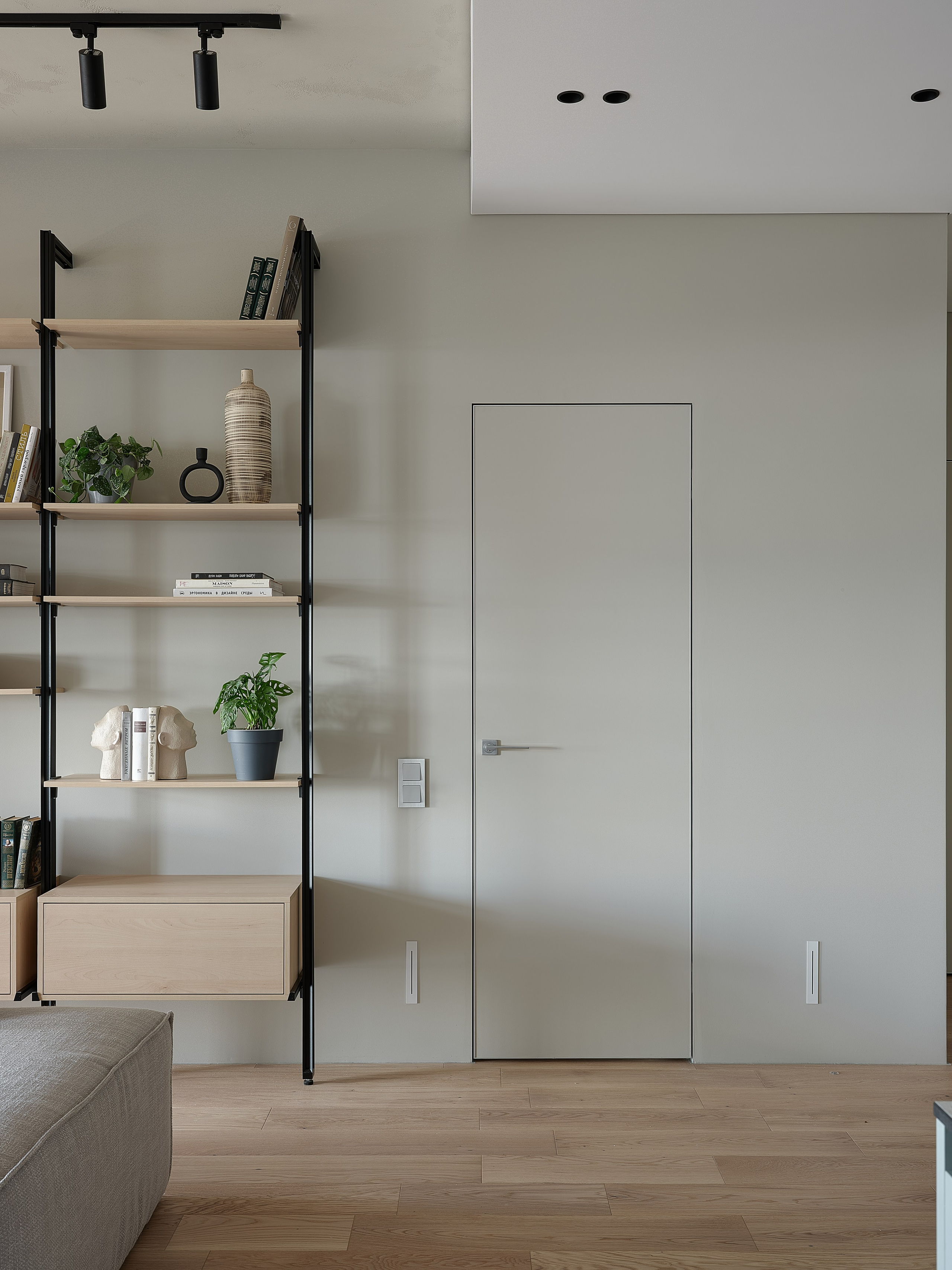 RIVER VIEW APRTM. KWITE INTERIOR. Студия дизайна