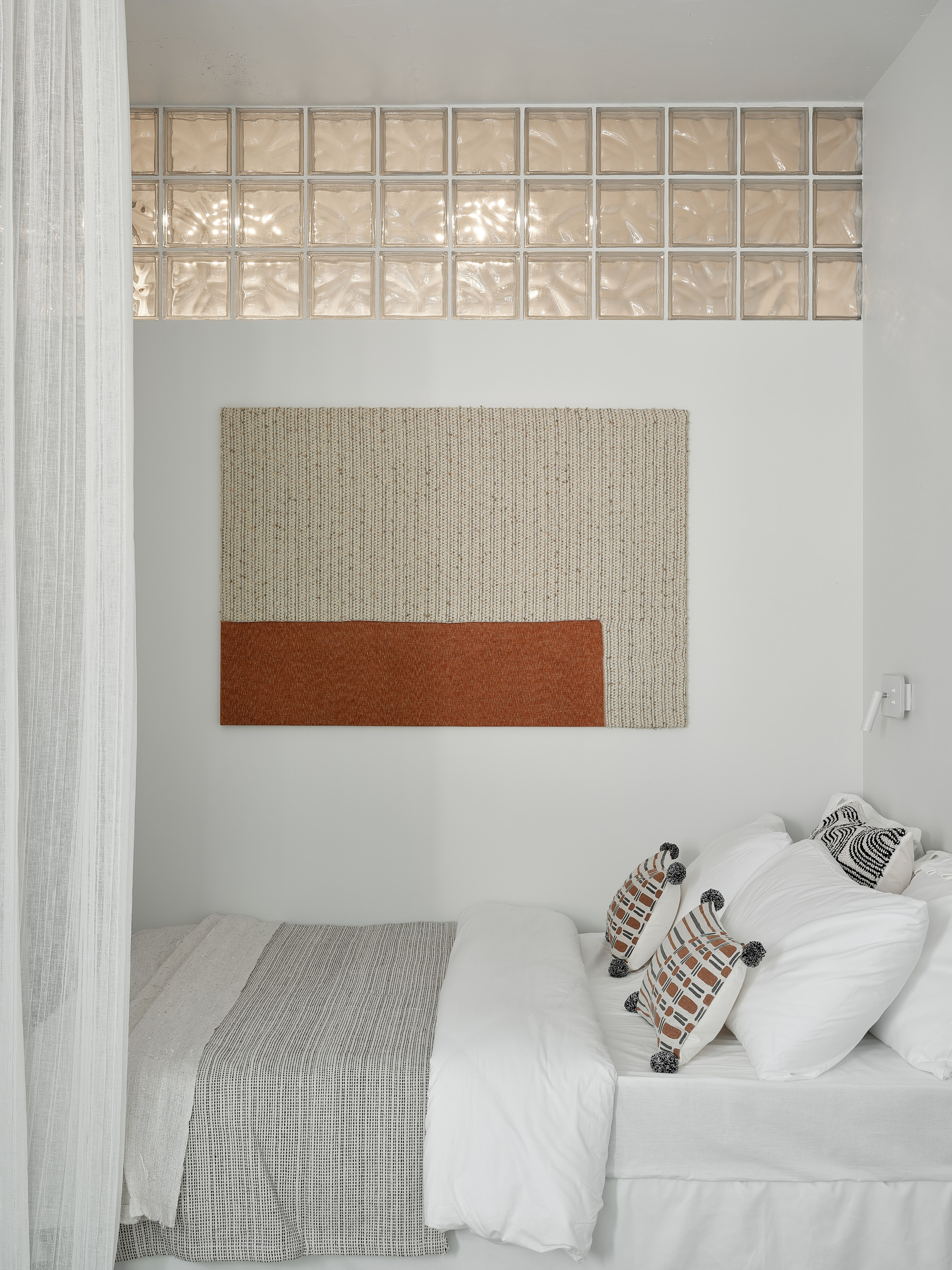 SUNSET MOOD APRTM. KWITE INTERIOR. Студия дизайна