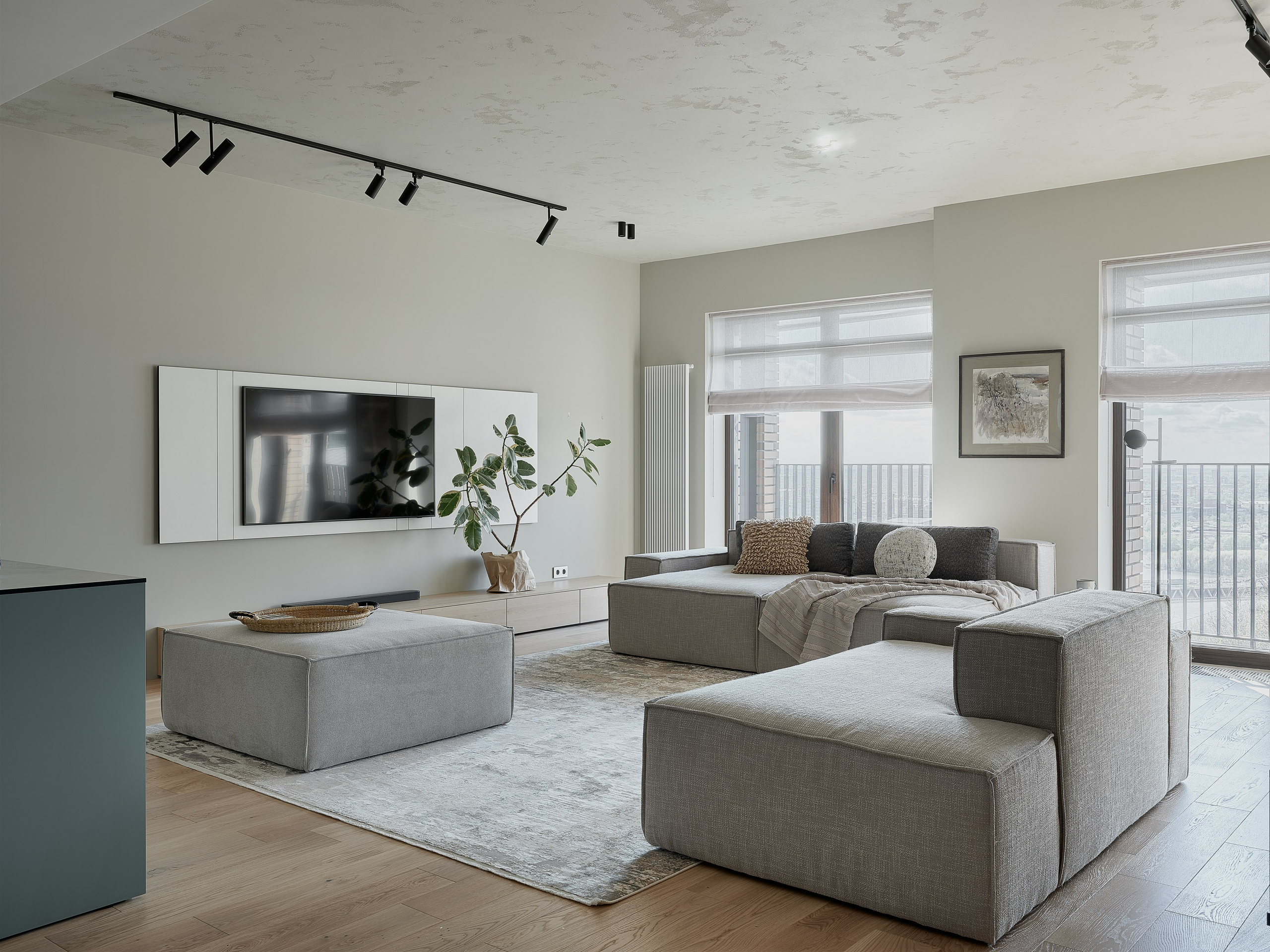 RIVER VIEW APRTM. KWITE INTERIOR. Студия дизайна