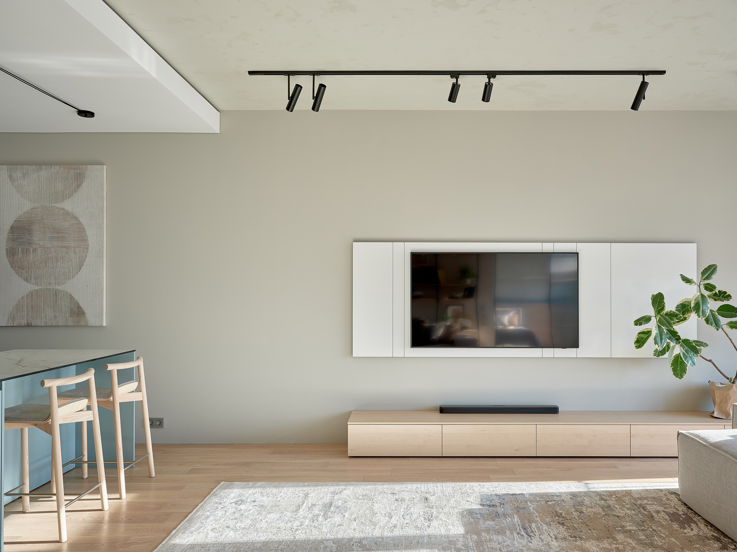 RIVER VIEW APRTM. KWITE INTERIOR. Студия дизайна
