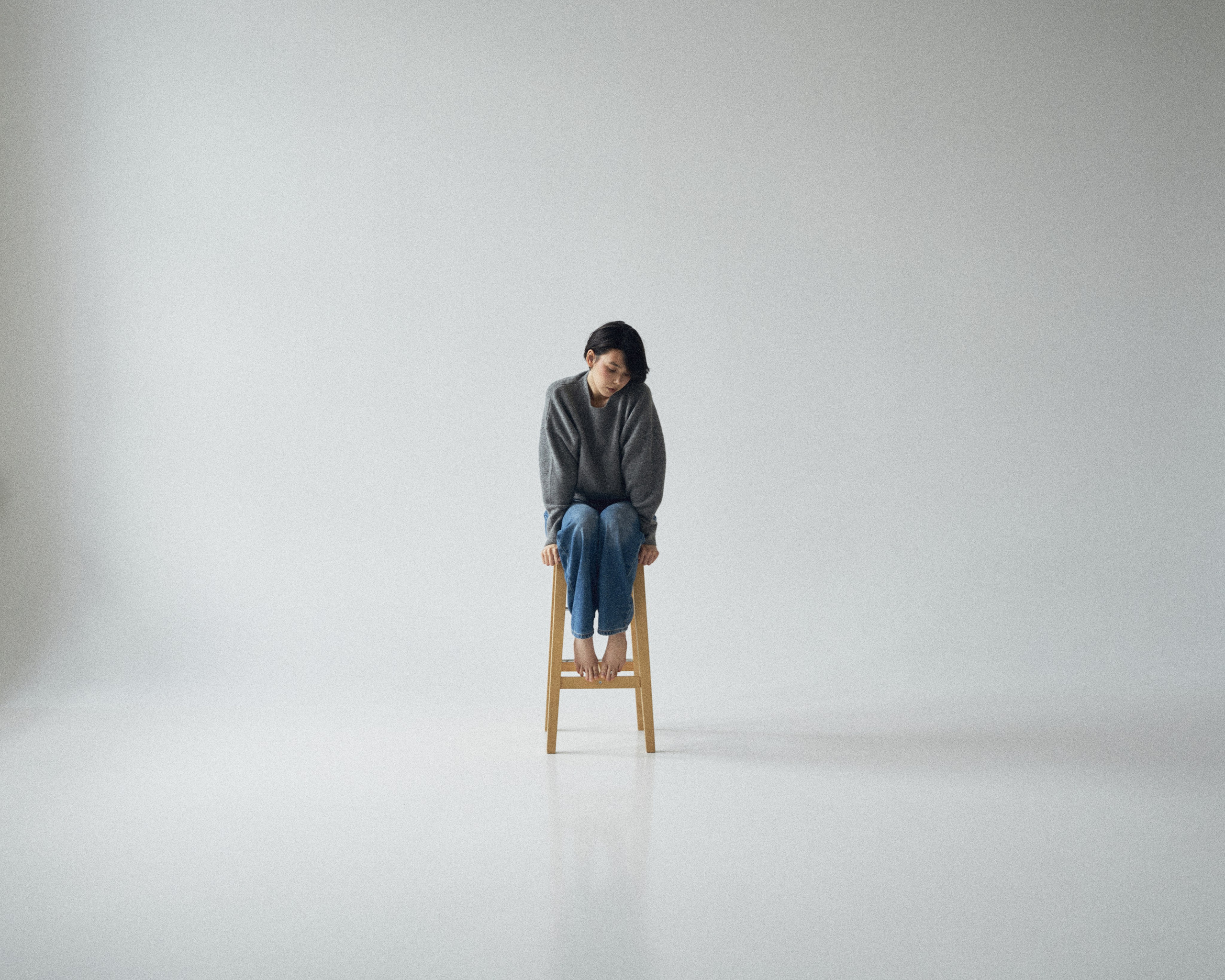 минималистичный женский портрет Хабаровск