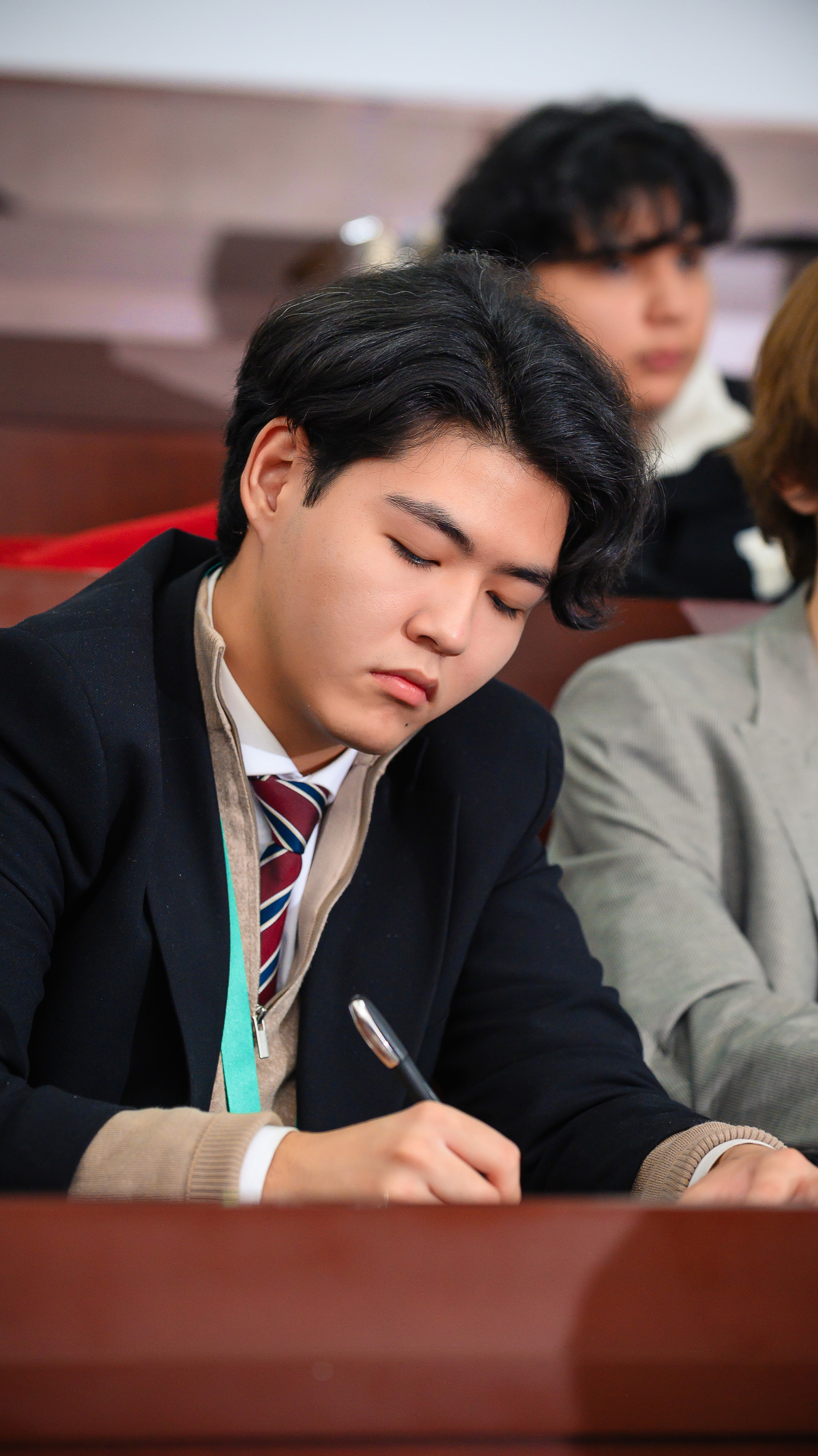 Centras Leadership Challenge 2025. Интерьерный и репортажный фотограф в Алматы